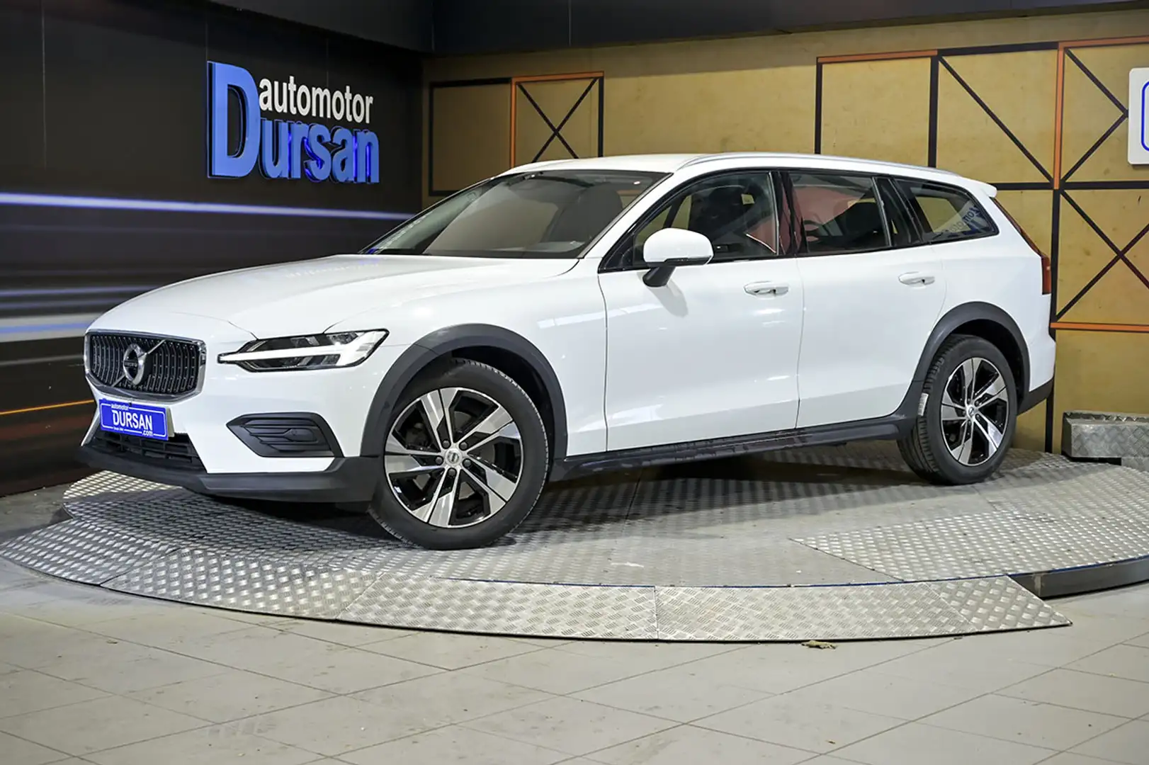 Volvo V60 B4 Inscription Aut. - 1