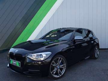 M135i xDrive 320 ch A