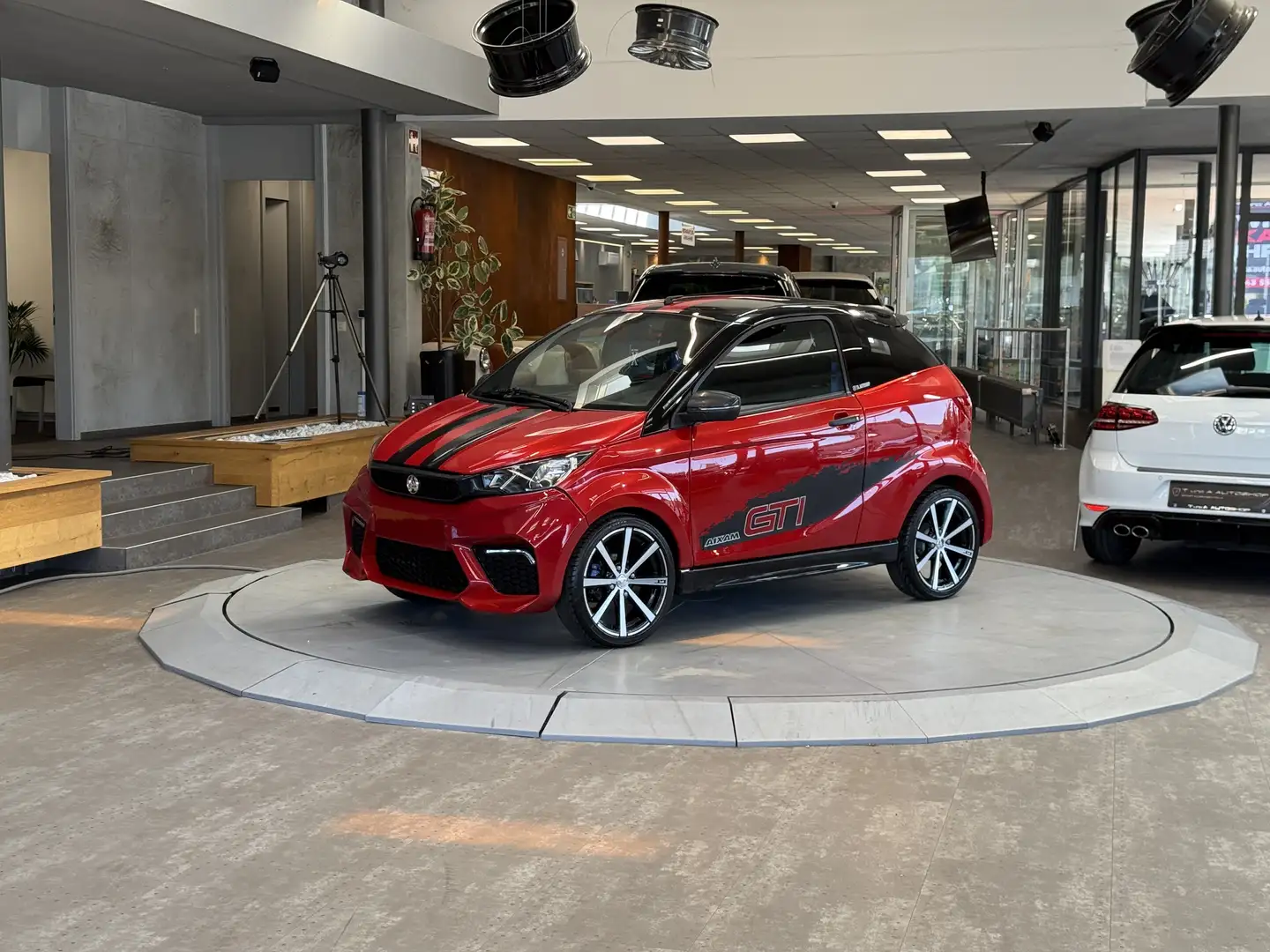 Aixam Coupe Czerwony - 1