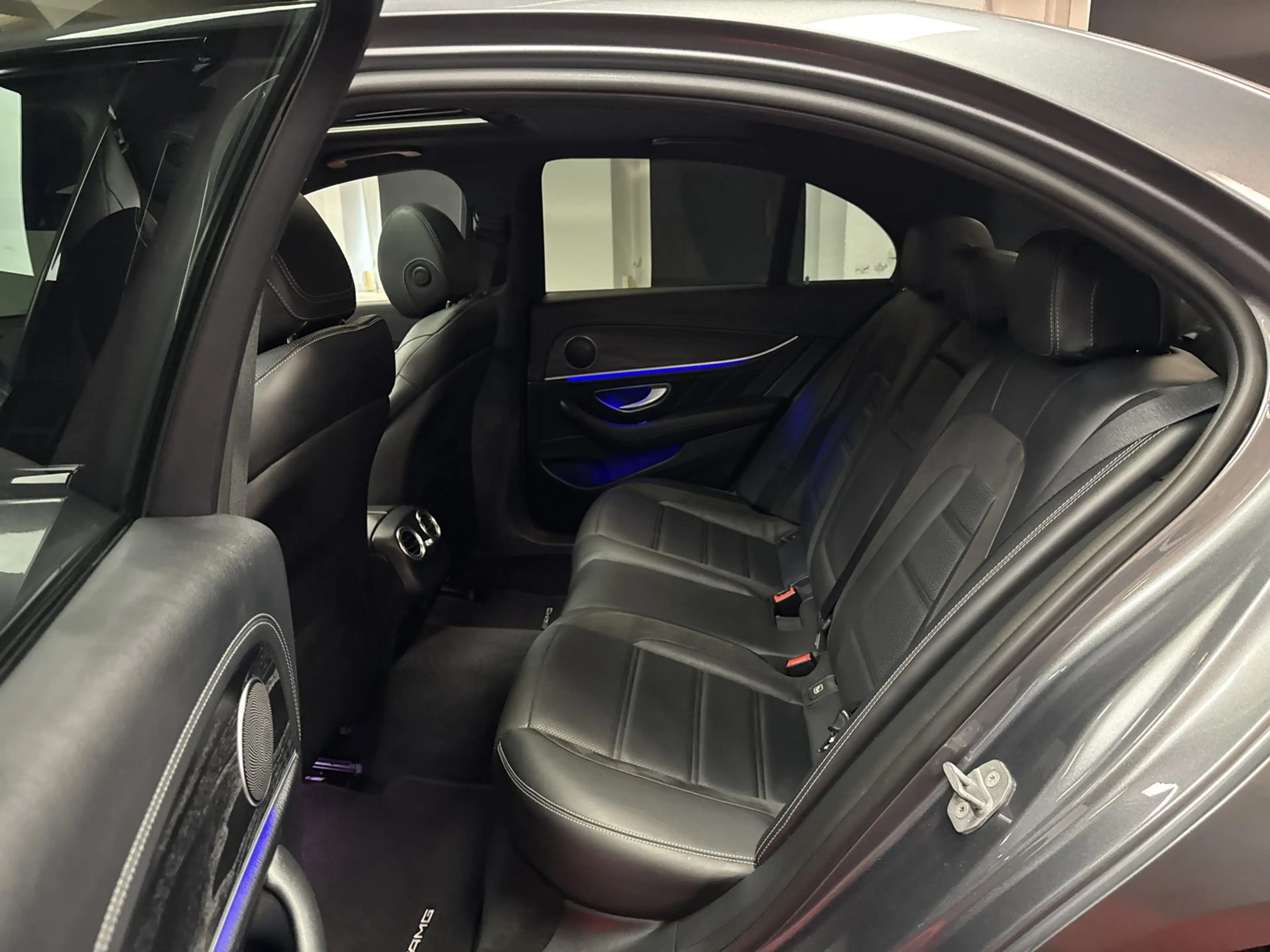 Mercedes-Benz E 43 AMG 4M*GDACH*LED*W.SCREEN* — photo 15