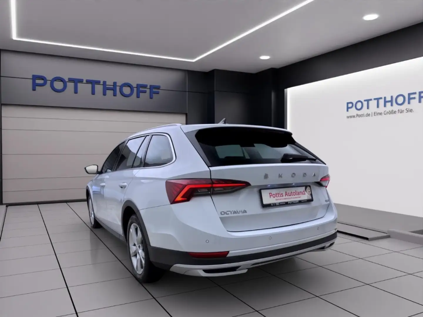Skoda Octavia Combi 2.0 TDI DSG 4x4 SCOUT STANDHZG MATRIX PDC Weiß - 2