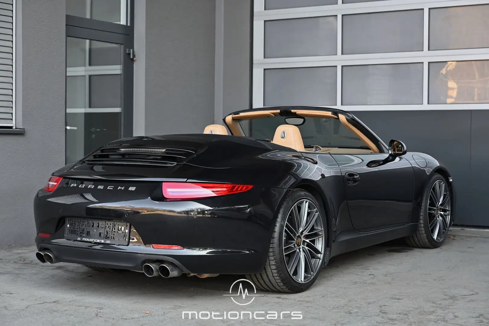 Porsche 991 Carrera S Cabrio Schwarz - 2