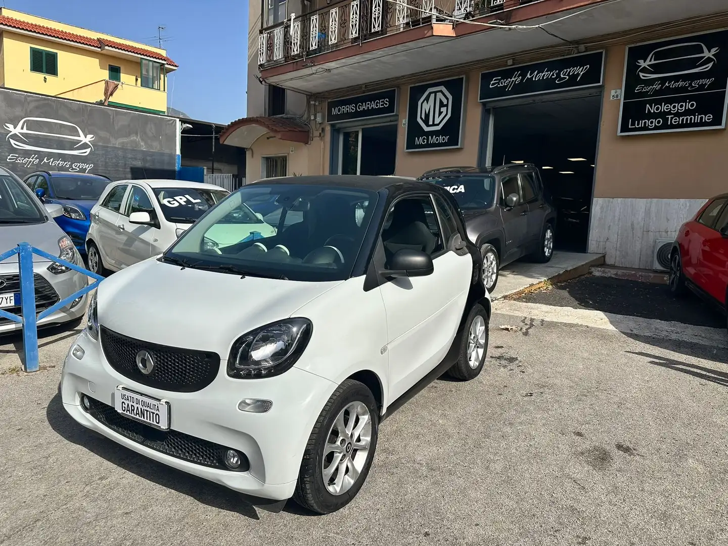 smart forTwo Fortwo III 2015 1.0 Youngster 71cv twinamic my18 Bianco - 2
