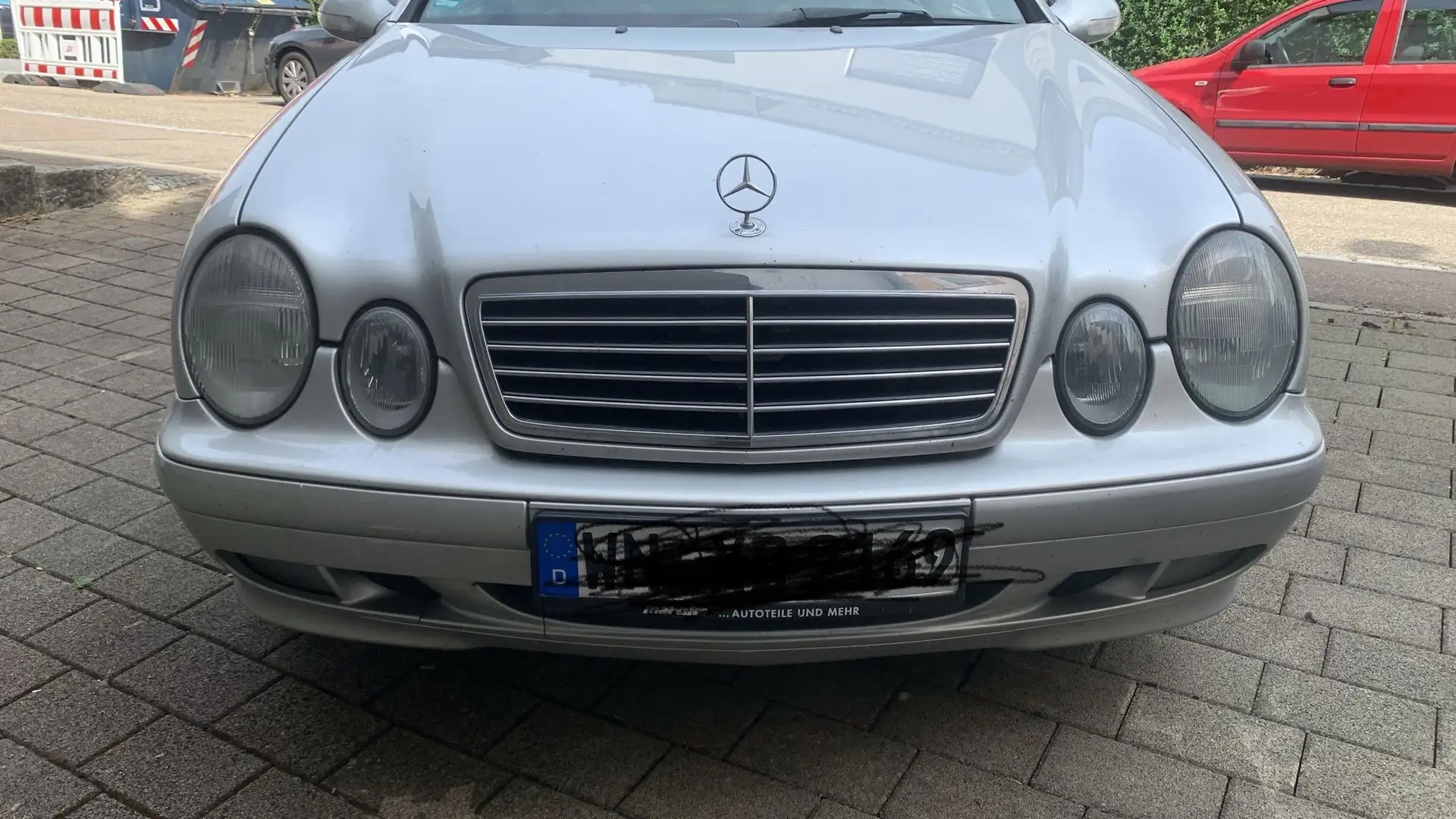 Mercedes-Benz 208 Argintiu - 1