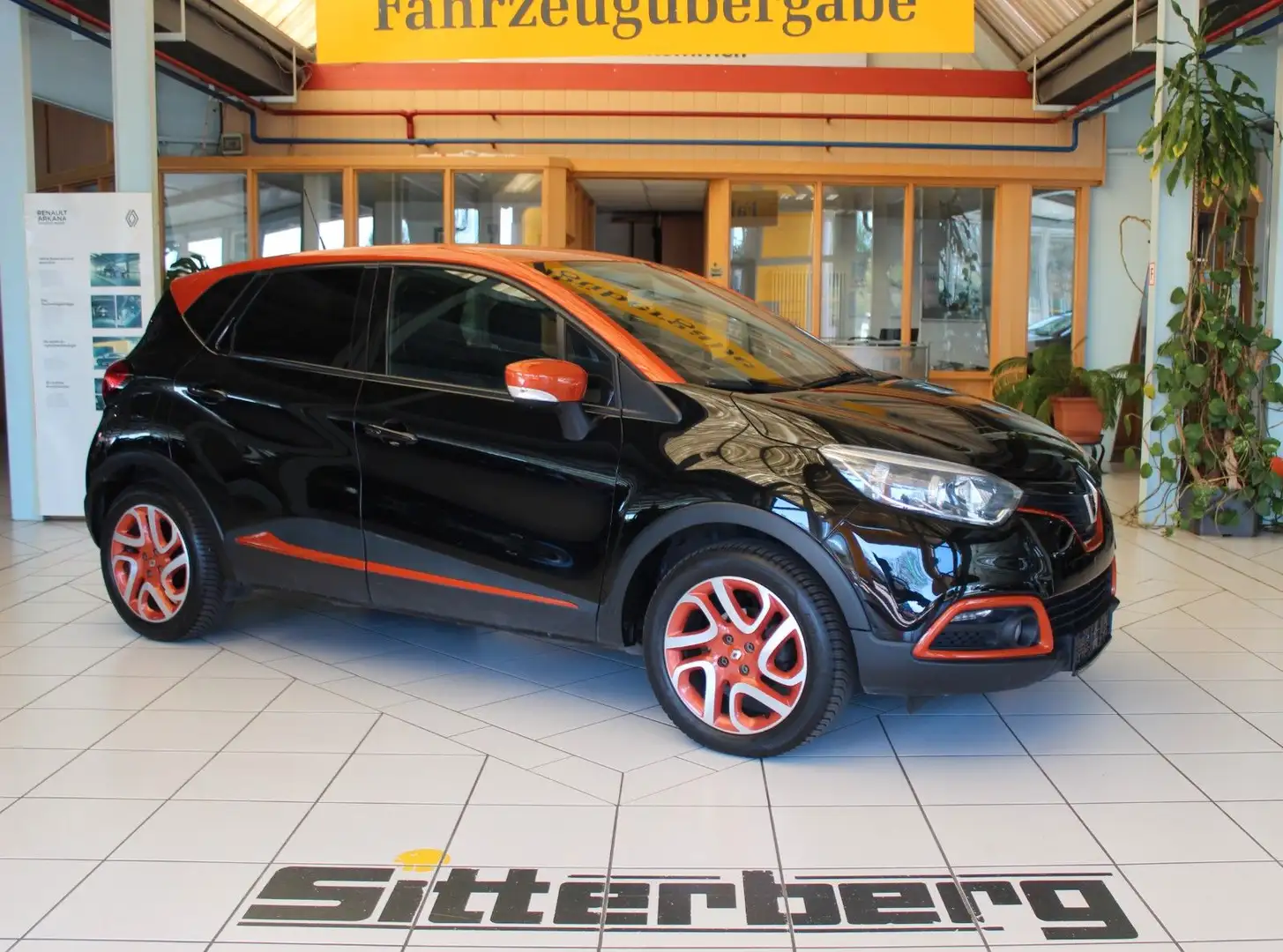 Renault Captur Luxe ENERGY TCe 90 Schwarz - 1