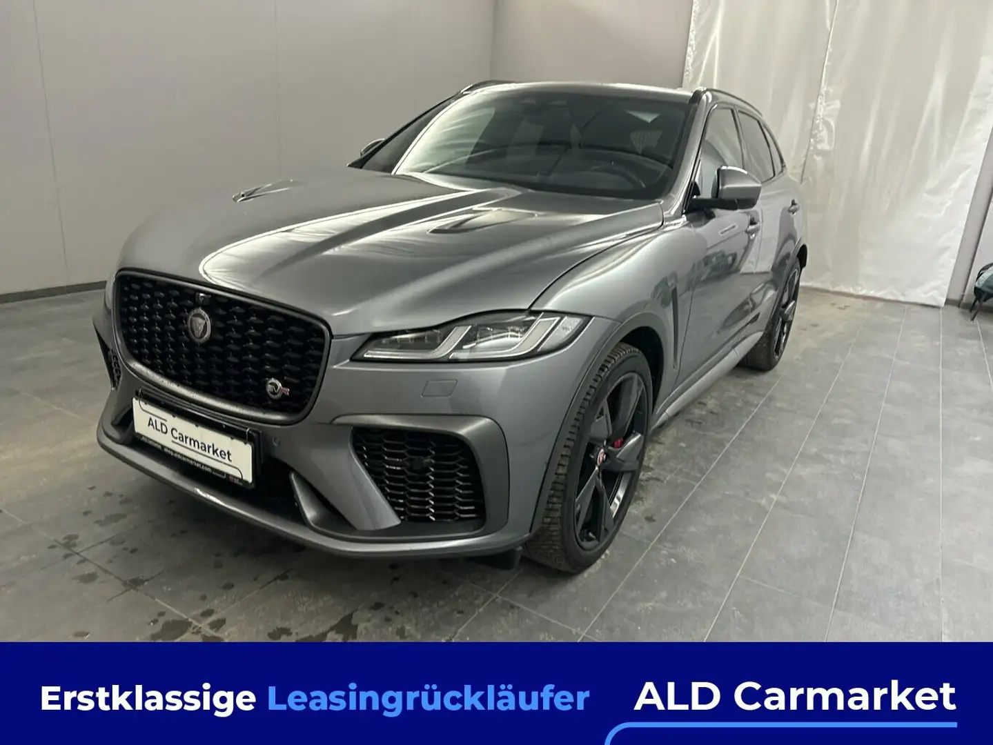Jaguar F-Pace P550 AWD SVR Geschlossen, 5-türig, Automatik, 8-Ga Grau - 1