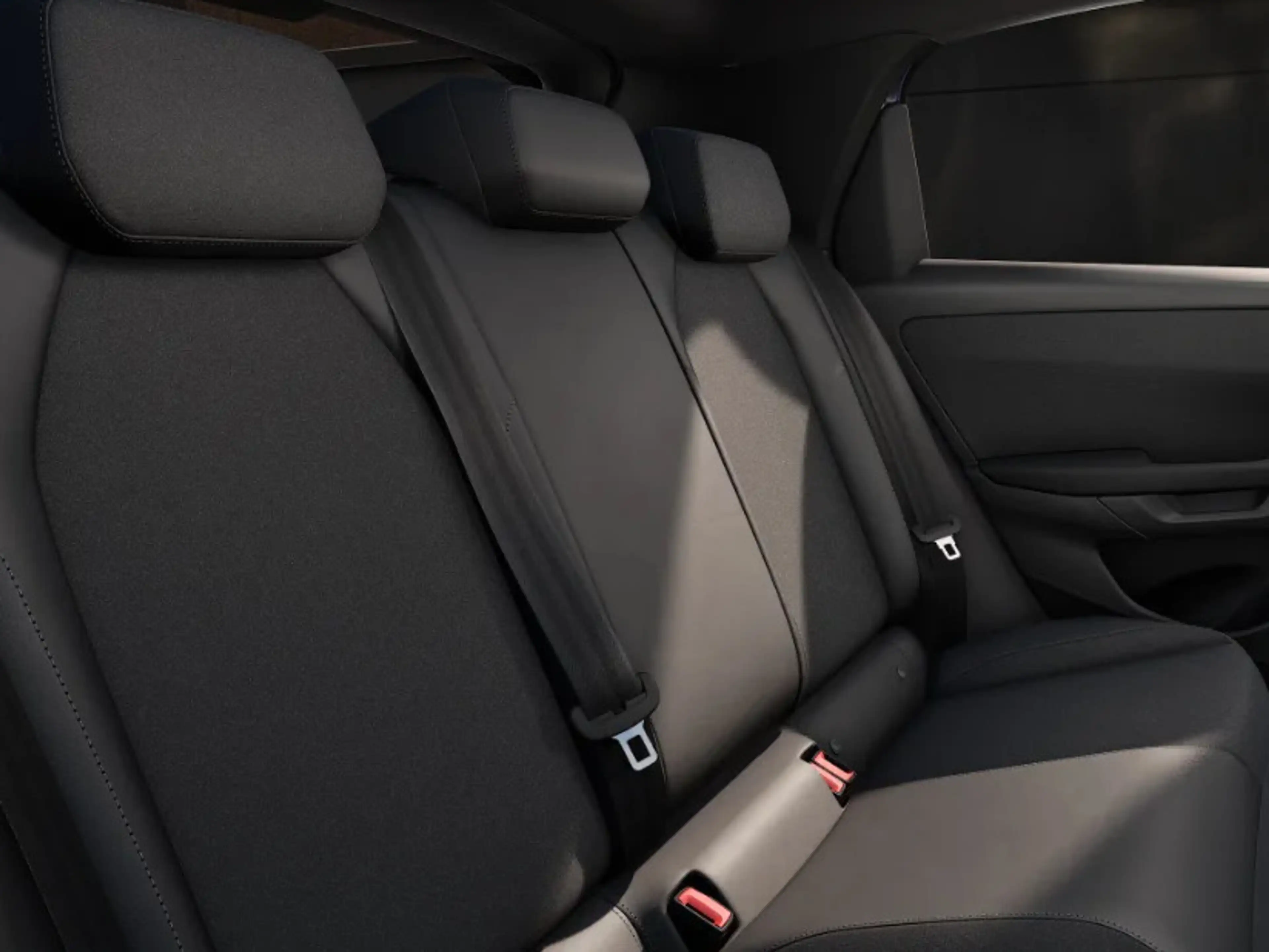 Volkswagen ID. Polo Style 52 kWh accu, 211 PK · Panoramadak · Trekhaak — photo 4