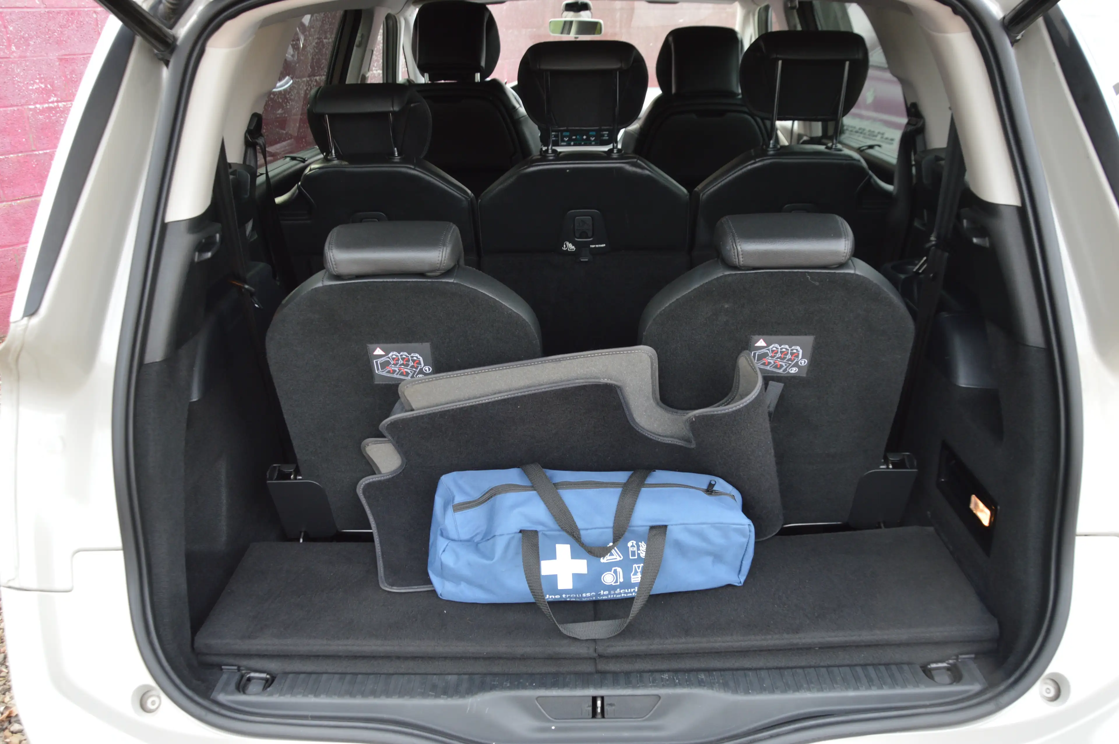 Citroen C4 Picasso 1.6BlueHDi Shine BOITE AUT 7PL NAV CAM 96.148KM — photo 11