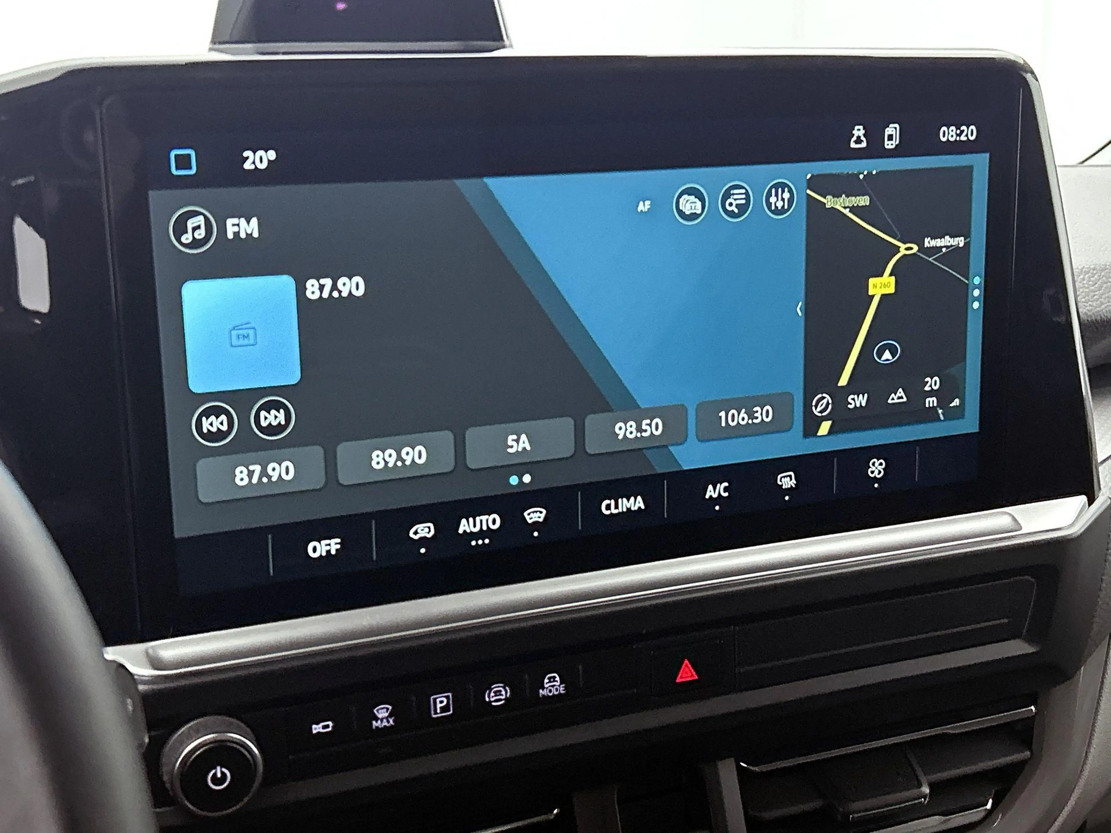 Volkswagen Transporter 2.5 eHybrid L2H1 Style 233 PK | Automaat | Airco | — photo 7