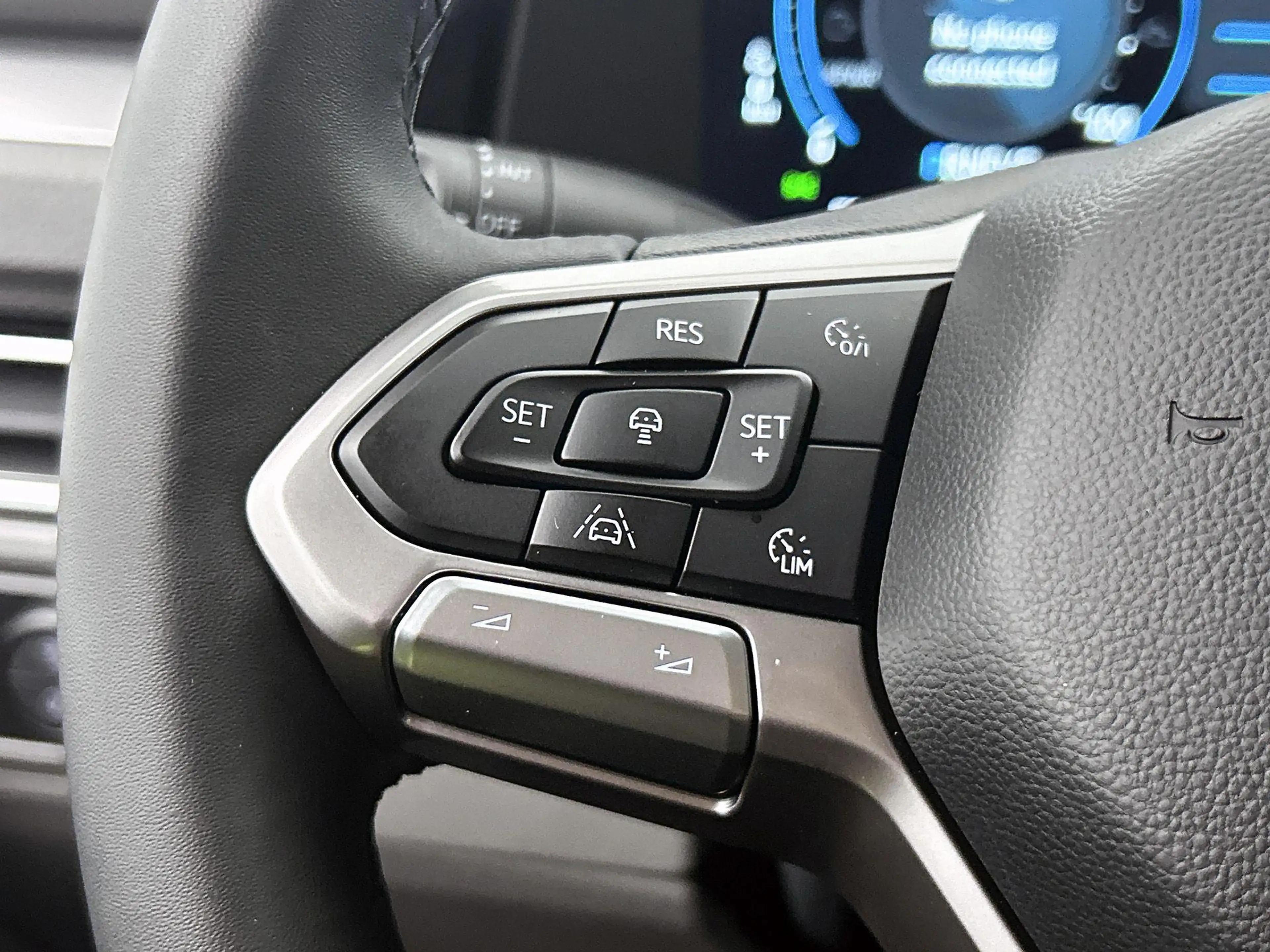 Volkswagen Transporter 2.5 eHybrid L2H1 Style 233 PK | Automaat | Airco | — photo 6
