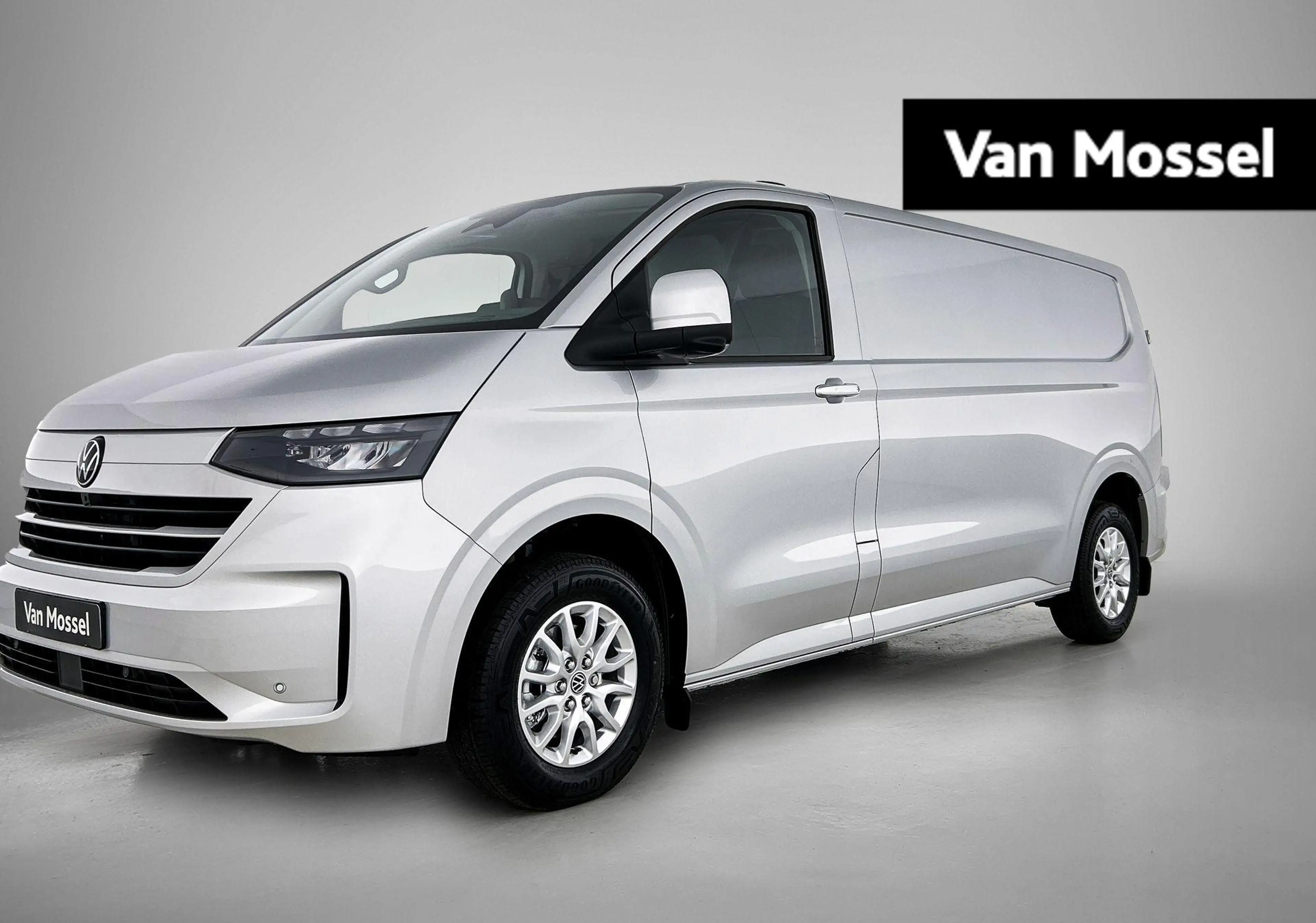 Volkswagen Transporter 2.5 eHybrid L2H1 Style 233 PK | Automaat | Airco |