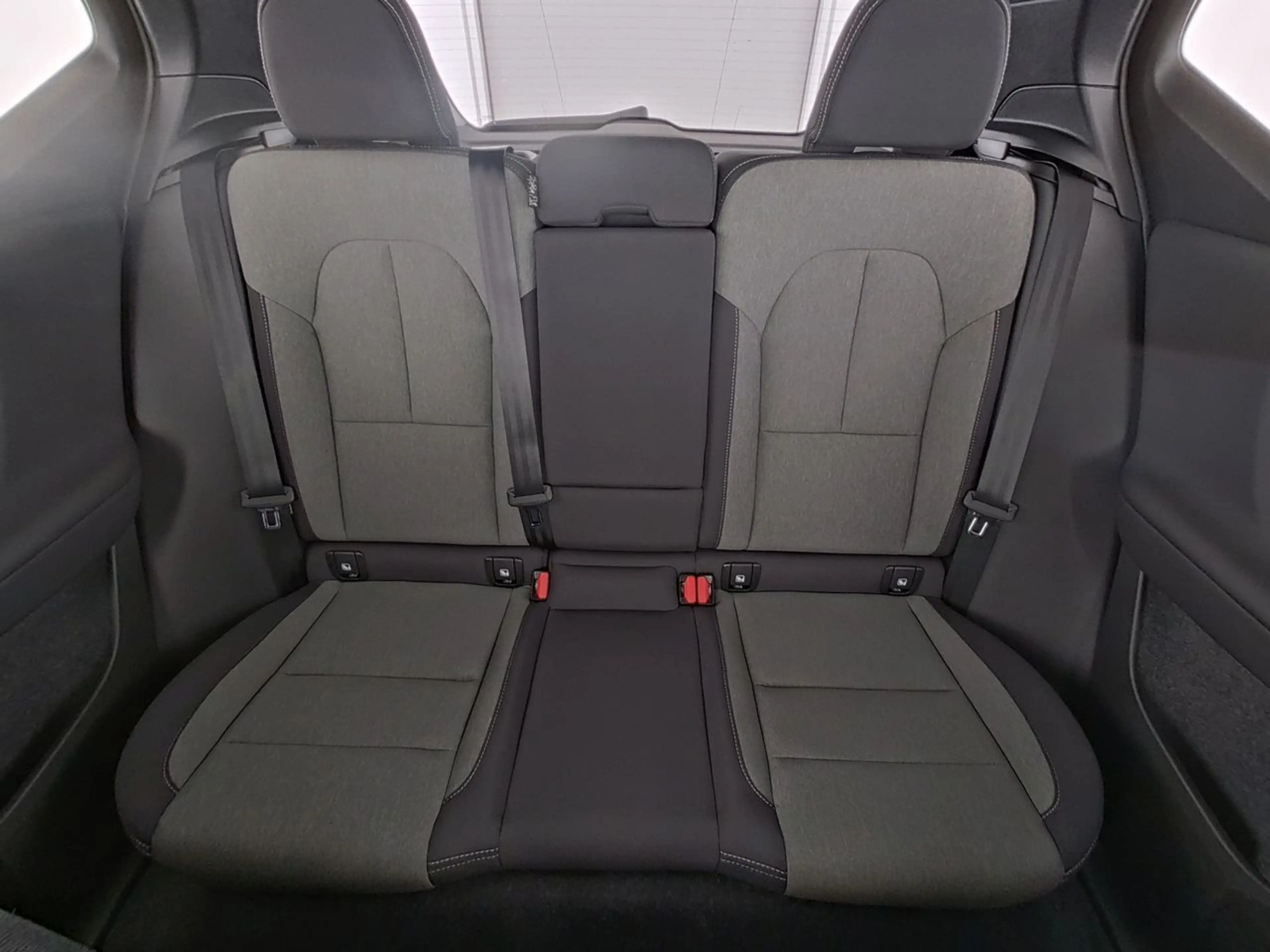Volvo XC40 B4 Plus Dark 2WD !! PIXEL-LED+RFK+FSH !! — photo 14