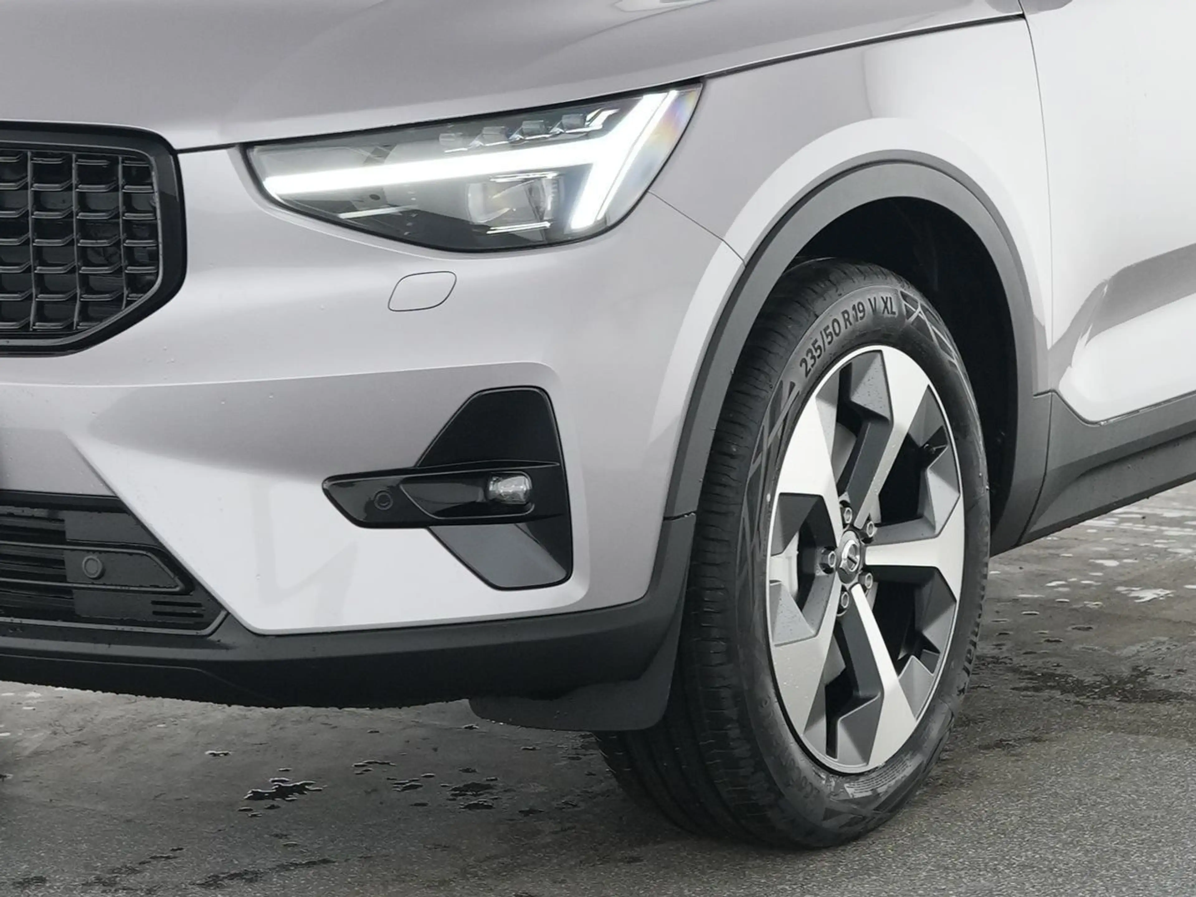 Volvo XC40 B4 Plus Dark 2WD !! PIXEL-LED+RFK+FSH !! — photo 11