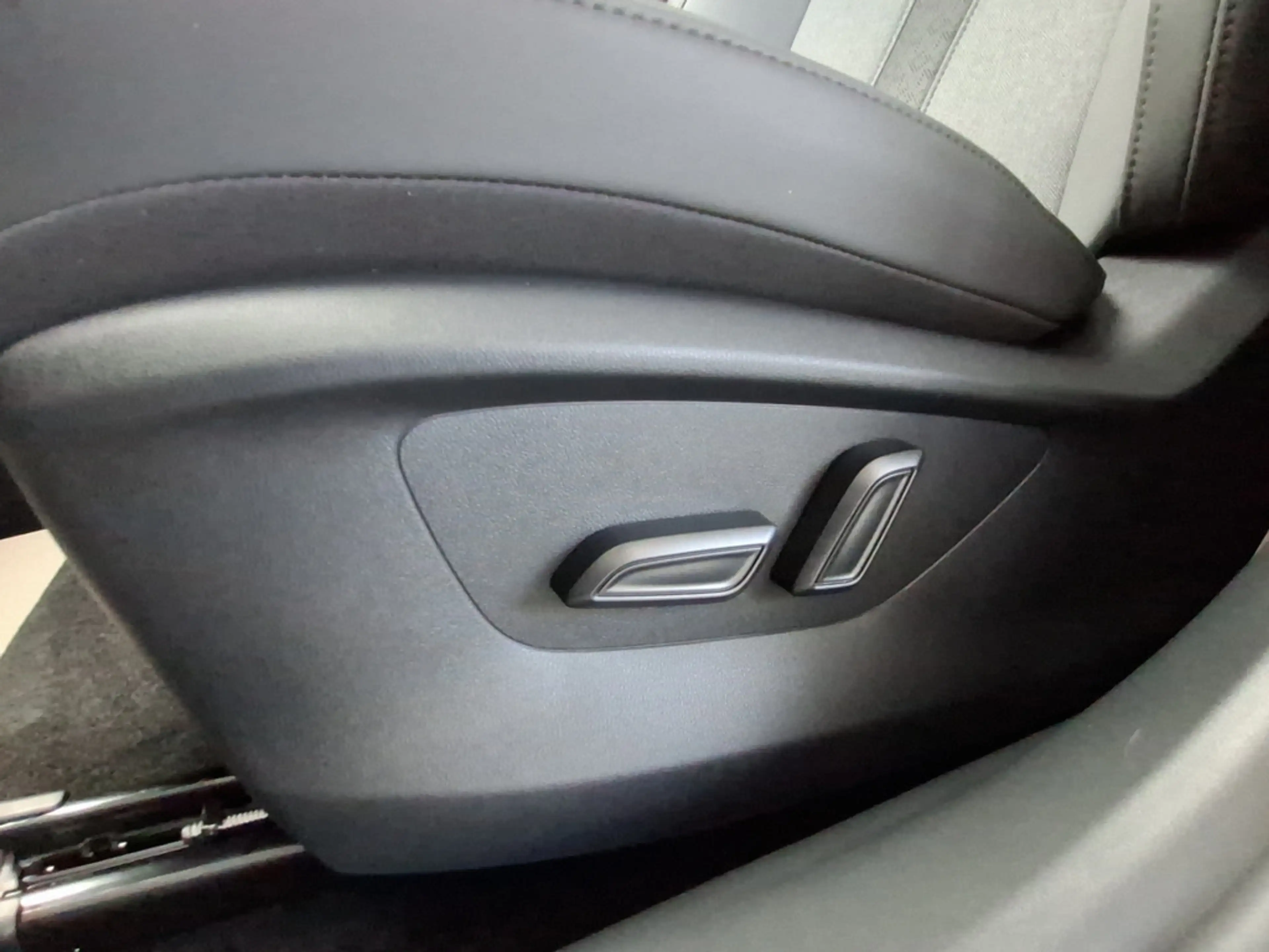 MG S5 EV Luxury 64kWh — photo 20