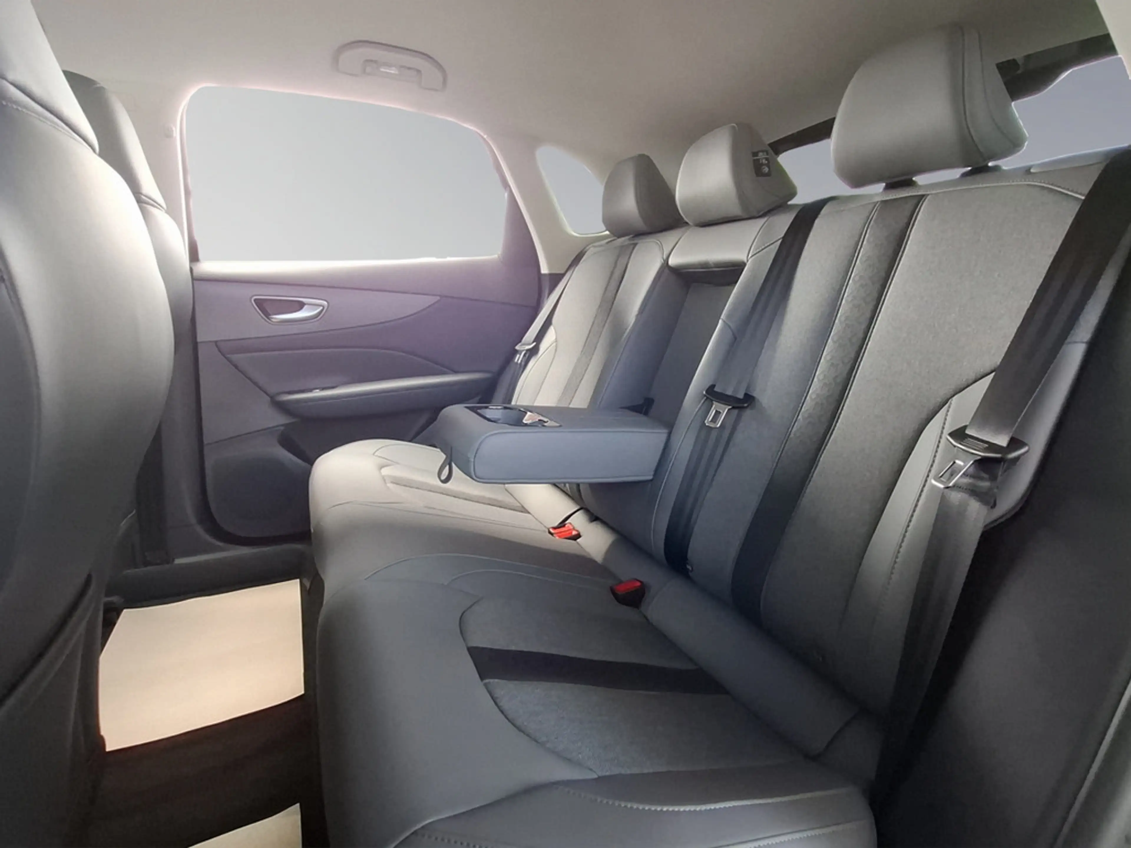 MG S5 EV Luxury 64kWh — photo 17