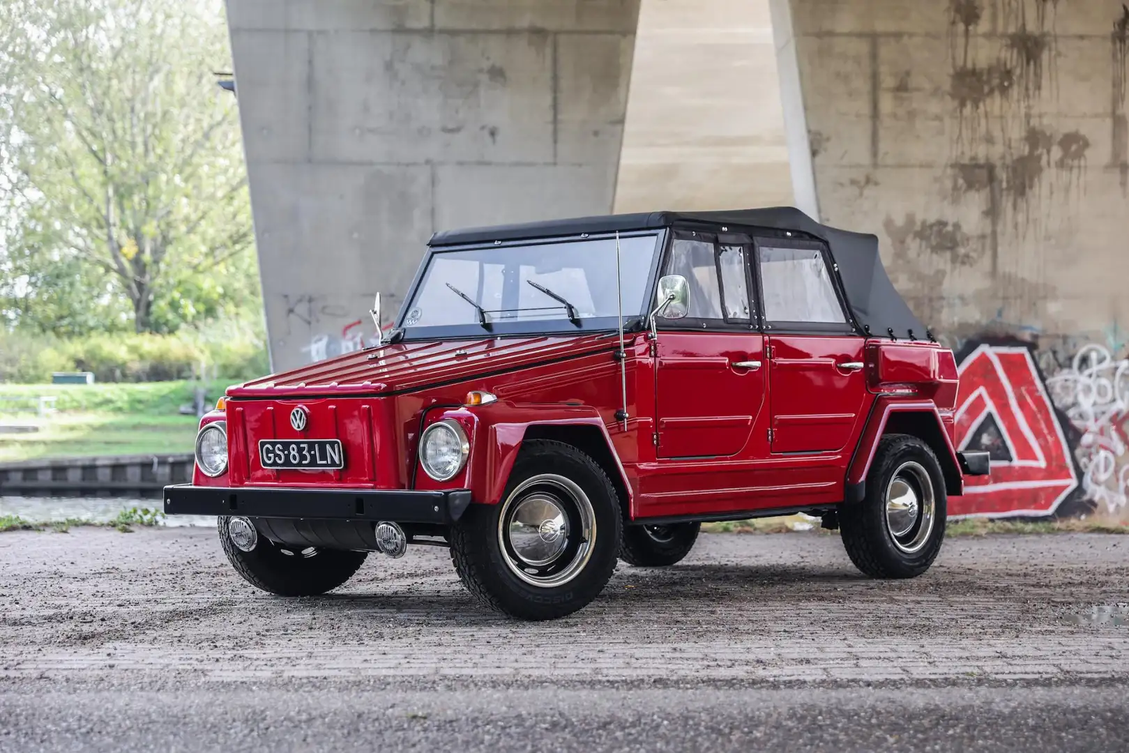 Volkswagen 181 Kübel completely restored original NL delivered Orange - 1