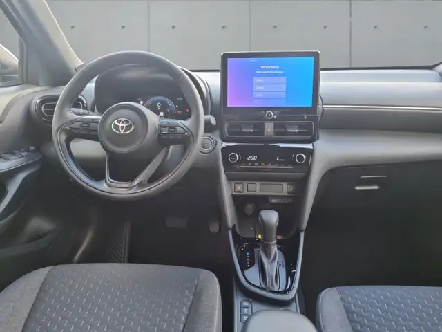 Toyota Yaris Cross view 11