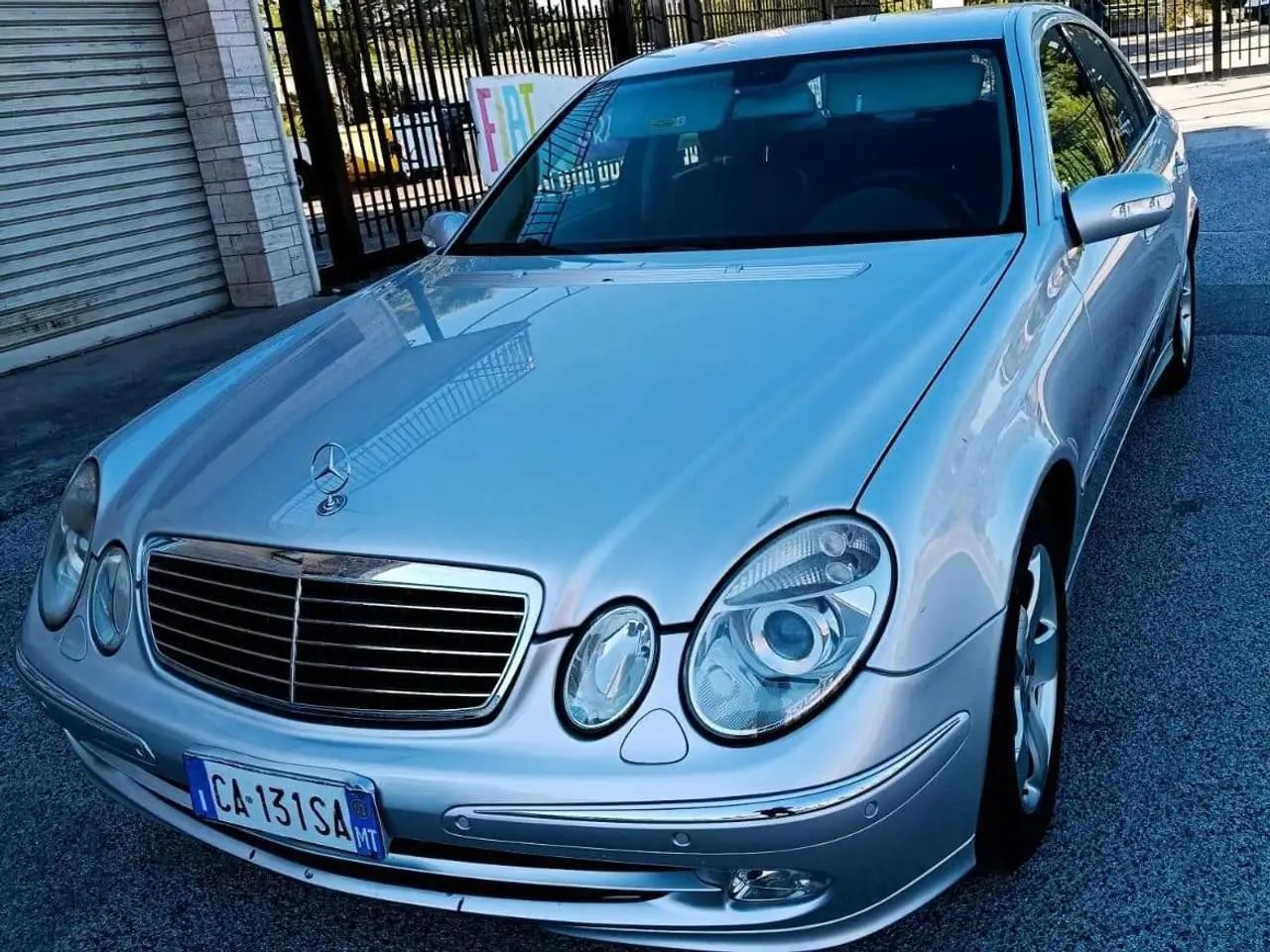 Mercedes-Benz E 270