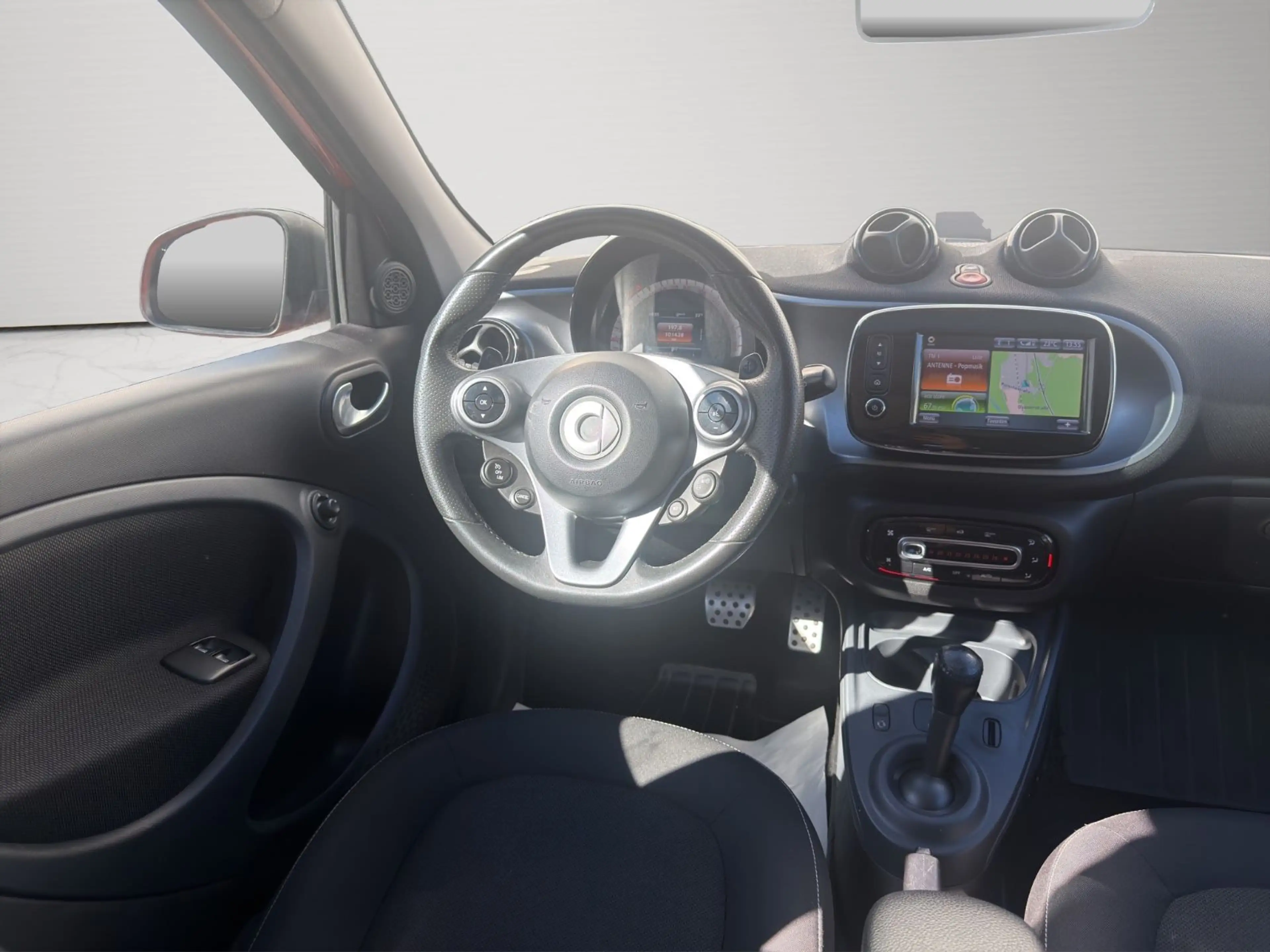 smart forFour passion 1.HAND *AUTOMATIK*NAVI*BT*PANO* — photo 13