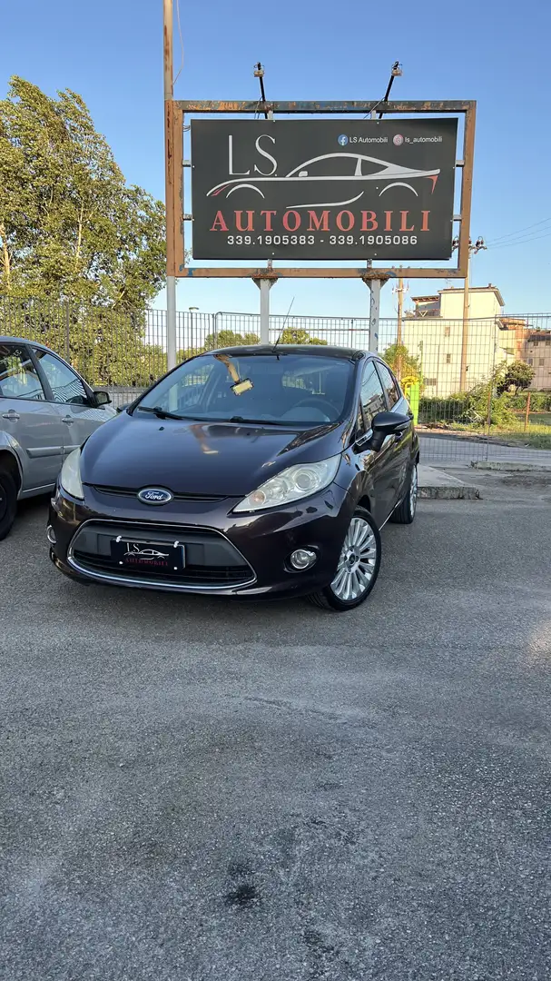 Ford Fiesta 5p 1.4 16v Titanium Gpl - 1