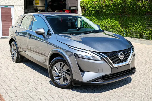 Nissan Qashqai view 3