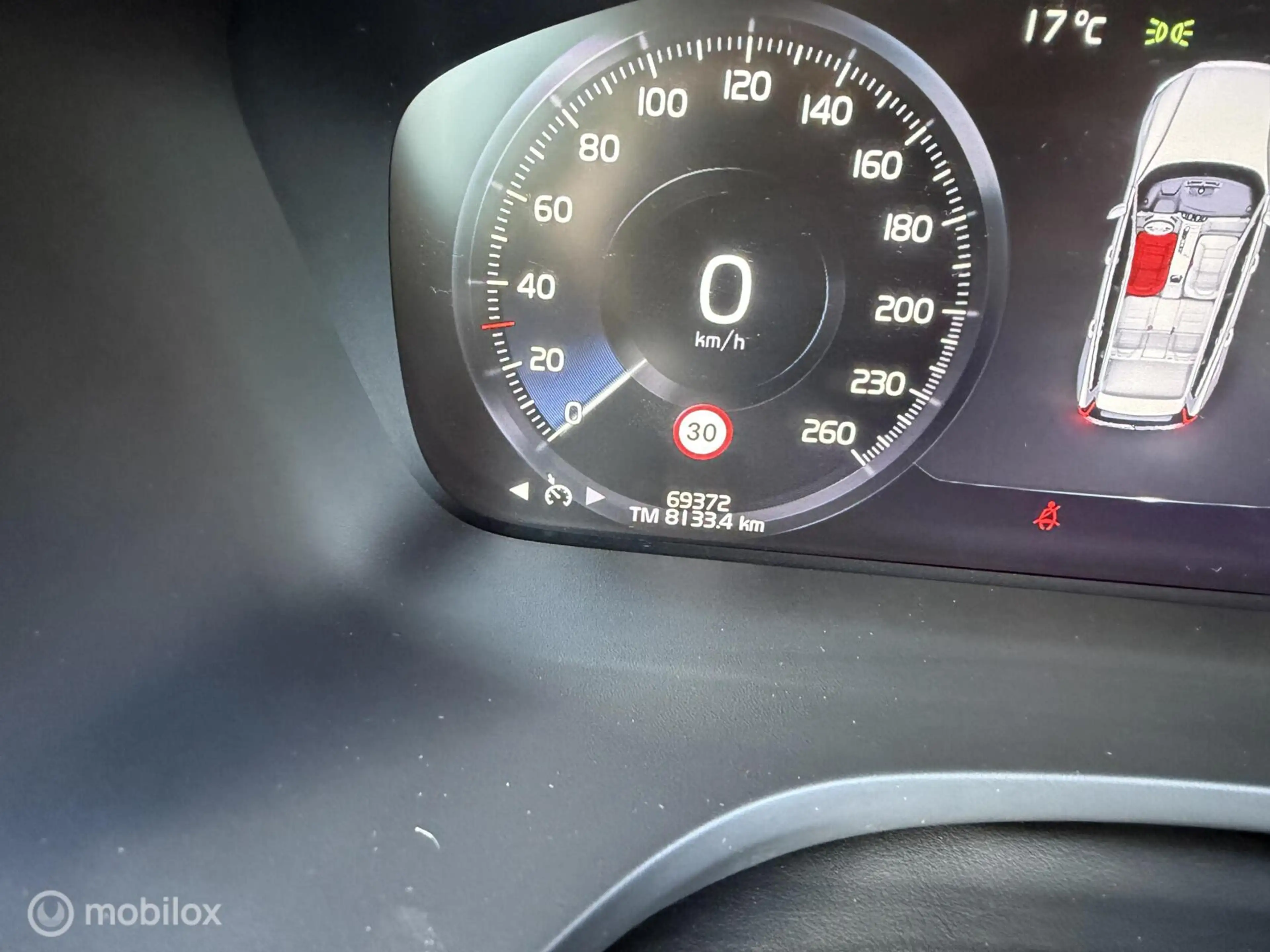 Volvo V60 2.0 T6 Plug-in hybrid AWD Plus Dark LONG RANGE — photo 8