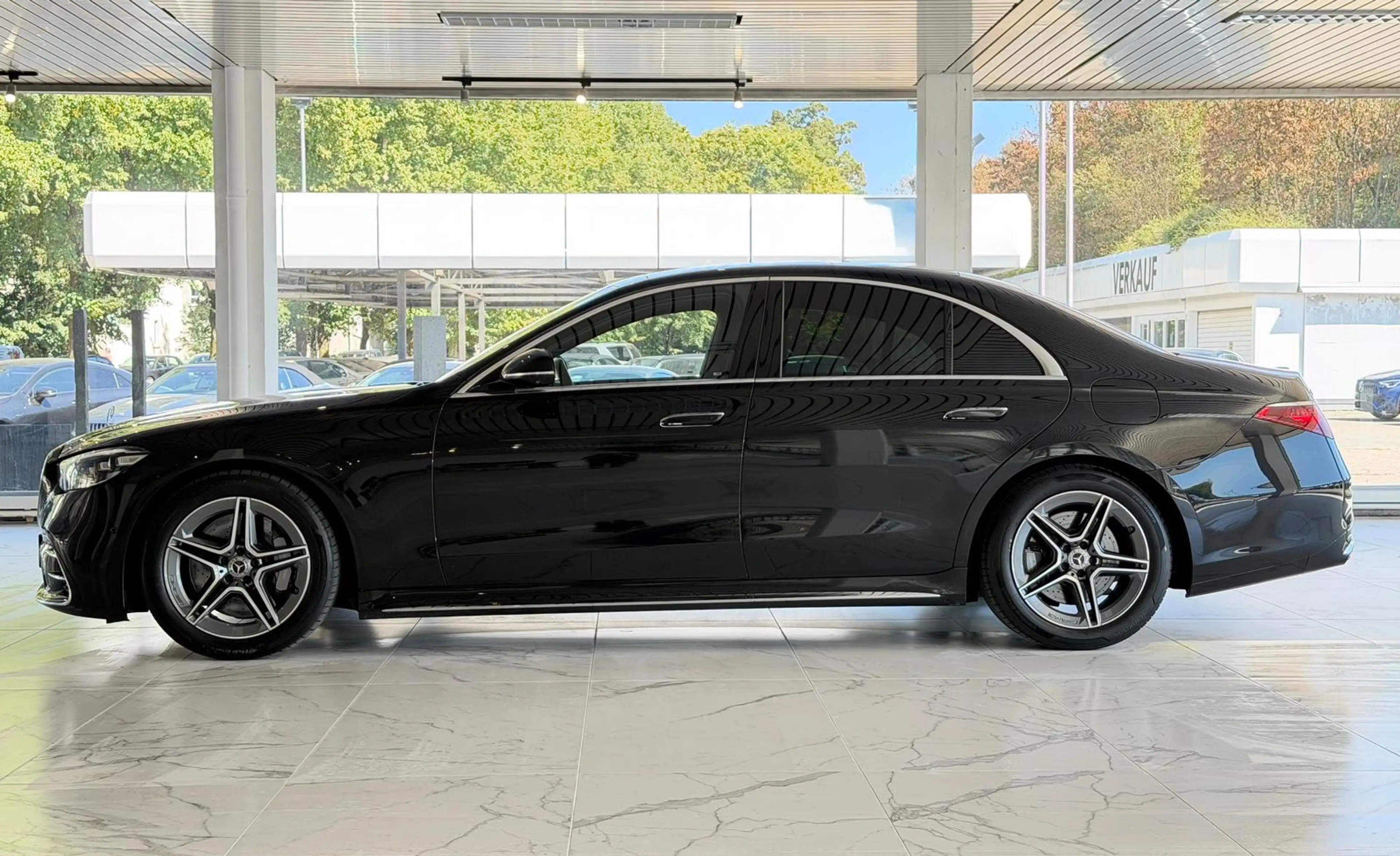 Mercedes-Benz S 580 e 4MATIC*3x AMG SPORT*PANO*DESIGNO*MASSAGE — photo 4