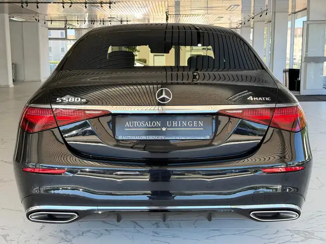 Mercedes-Benz S-Class view 7