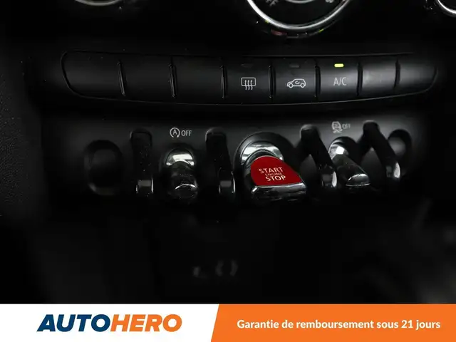 MINI Hatch view 26