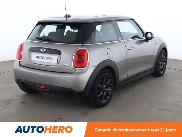 MINI Hatch view 6