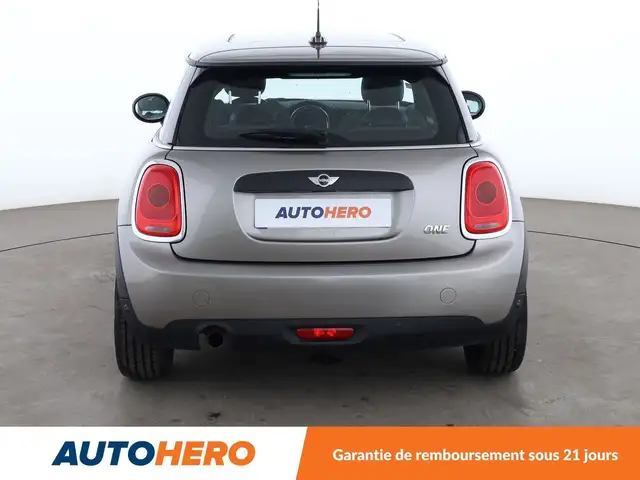 MINI Hatch view 5