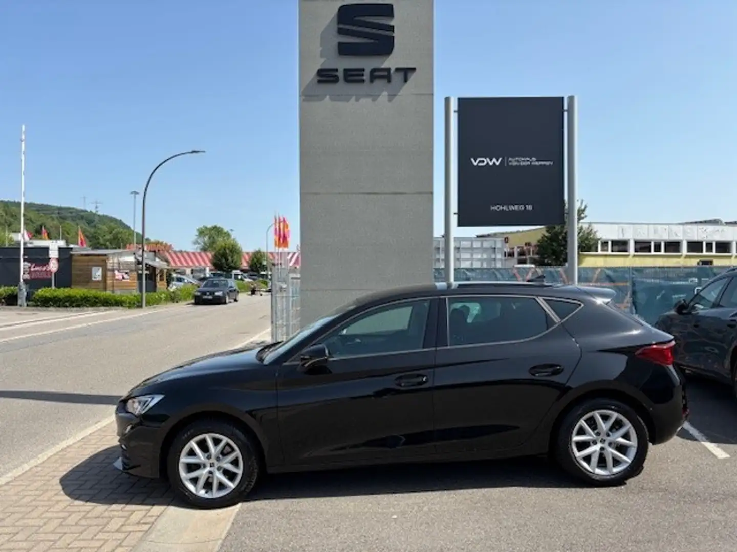 SEAT Leon Style Navi, Sitzhz., Kamera, LED, Klima Navi Schwarz - 2