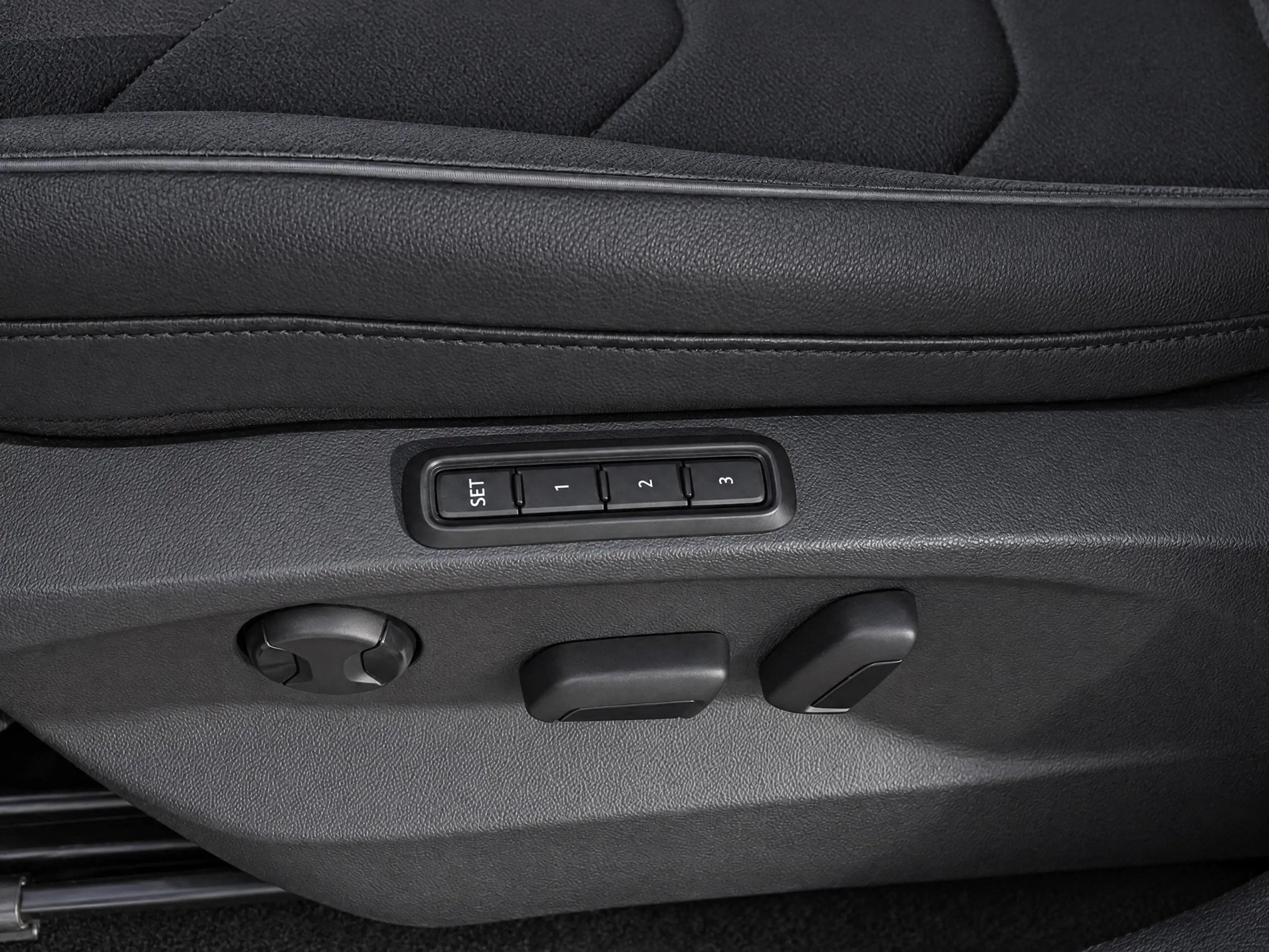 SEAT Tarraco 1.4TSIe-Hybrid 180kW/245PK PHEV FR · Leder · Trekh — photo 12