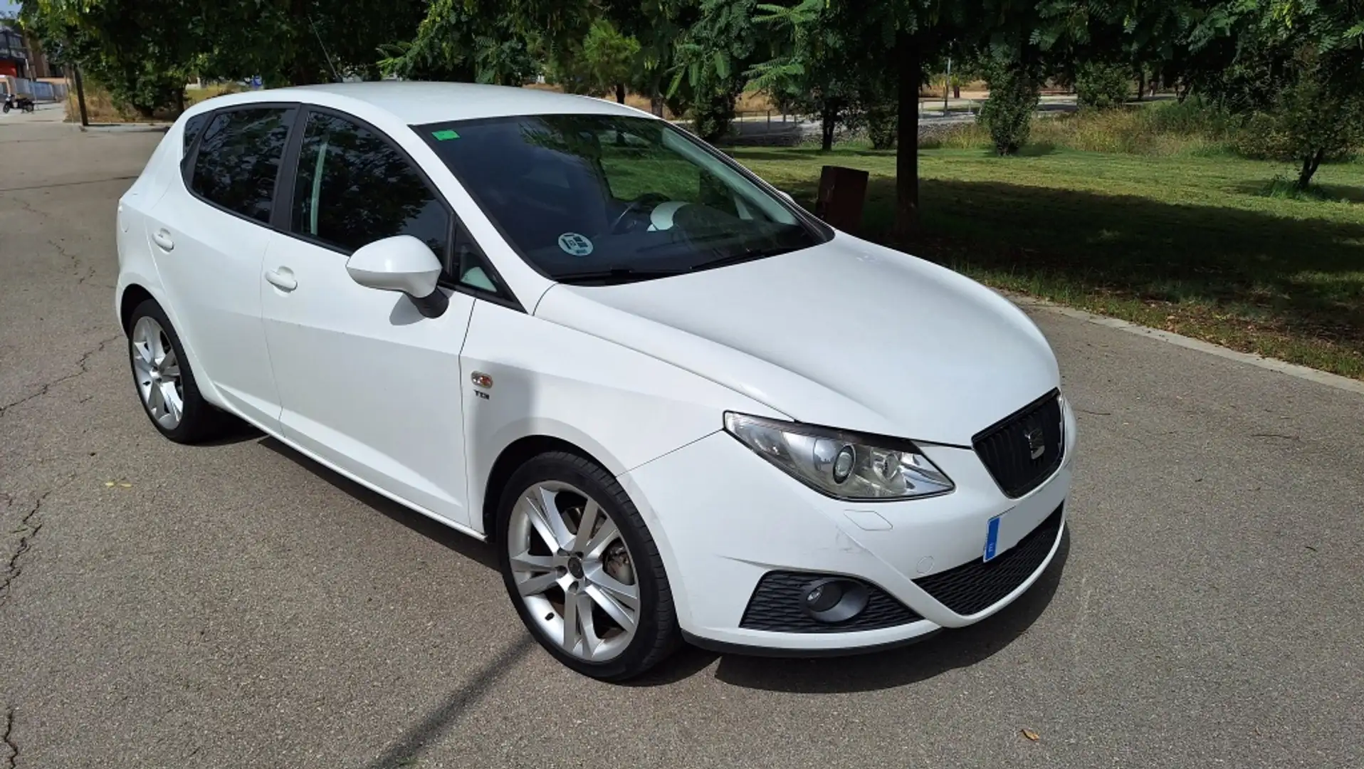 SEAT Ibiza 1.6TDI CR Sport DPF 105 Blanco - 1