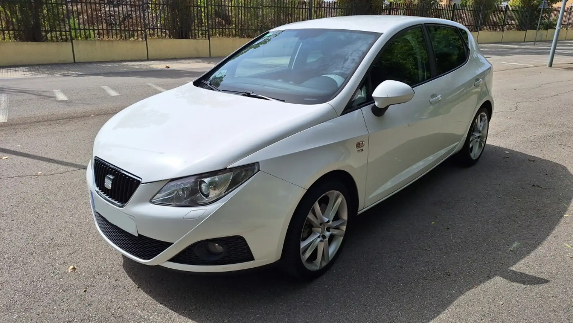 SEAT Ibiza 1.6TDI CR Sport DPF 105 Blanco - 2