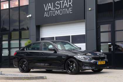BMW 320 3-serie 320i High Executive Black Edition | 184 PK