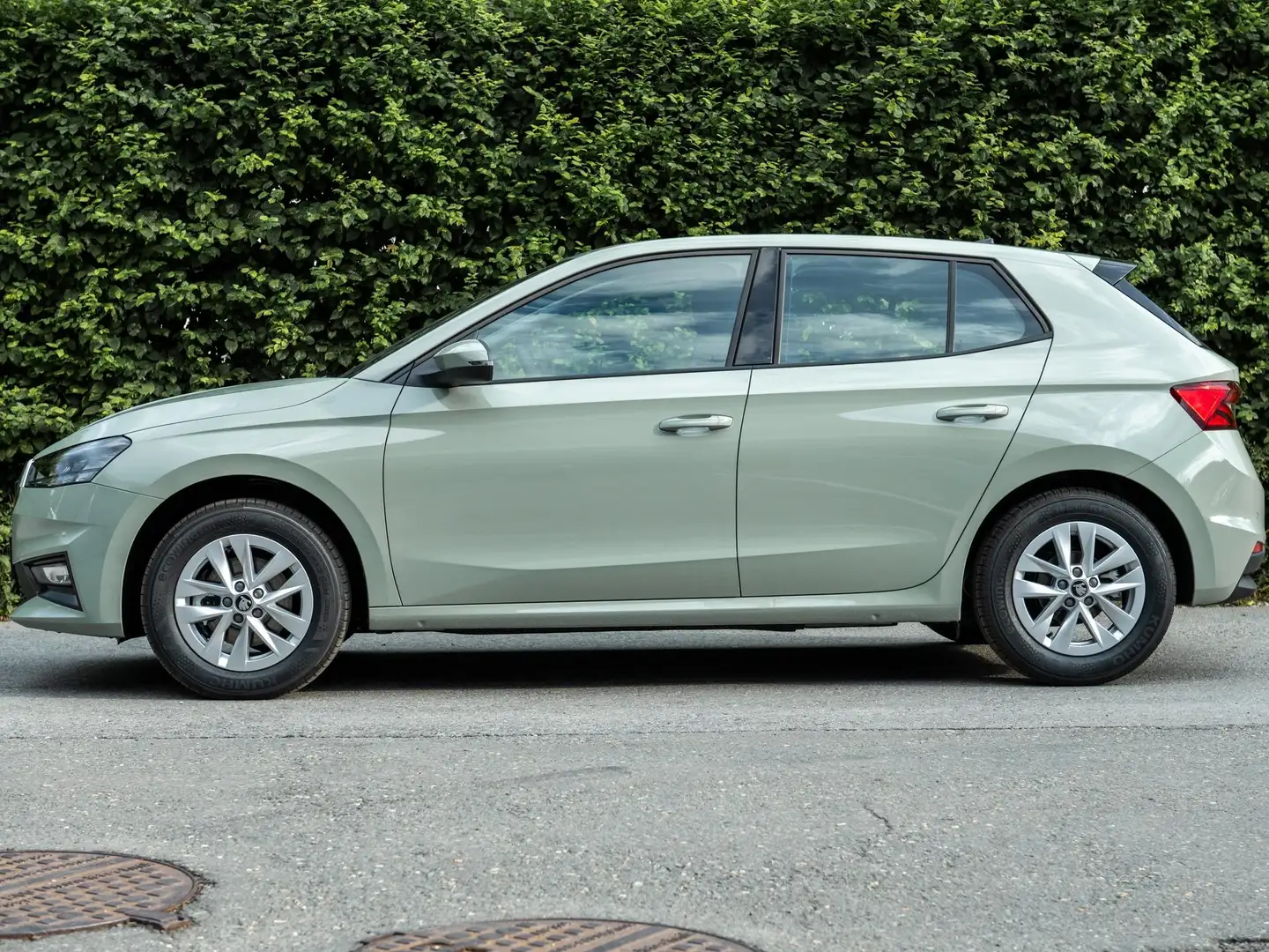 Skoda Fabia Selection RKF, 2 Zonen Klima, Winterreifen inkl. Grün - 2