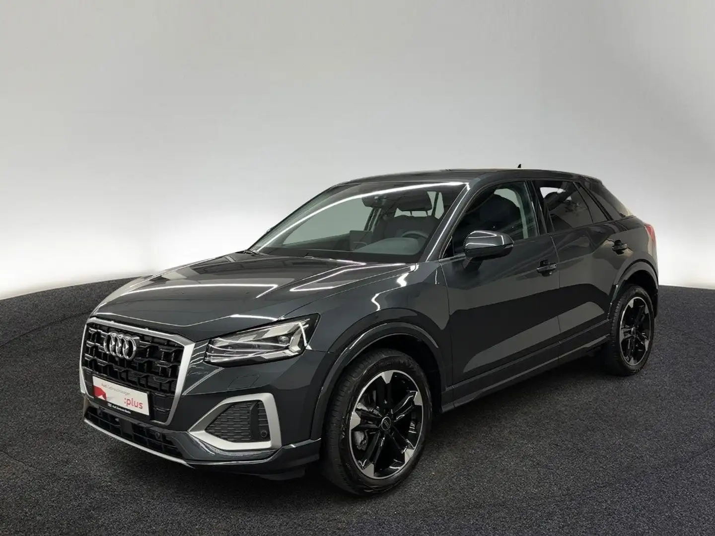 Audi Q2 Advanced 35 TFSI S tr. AHK MATRIX NAVI RFK Grau - 2