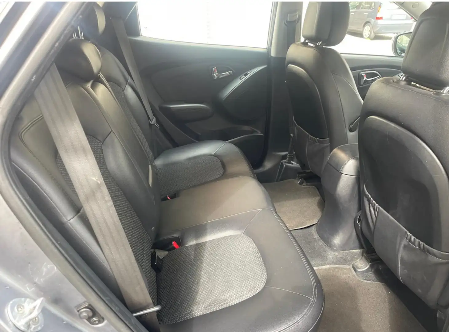 Hyundai iX35 1.7 crdi Comfort 2wd - 2