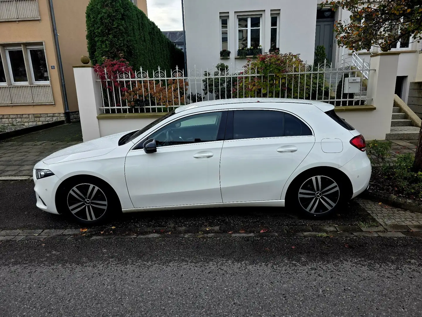Mercedes-Benz A 180 Classe d 7G-DCT Business Line - 2
