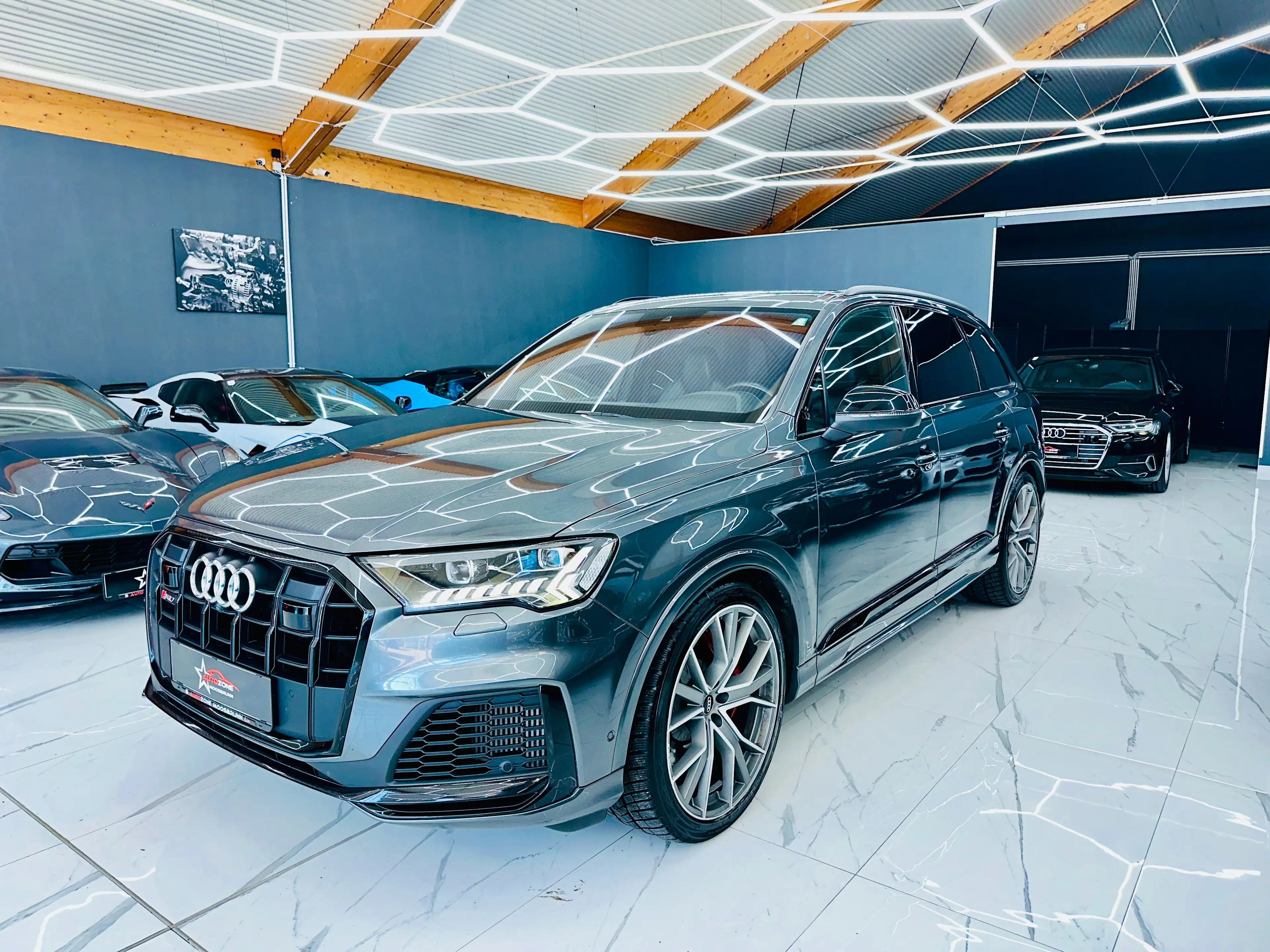 Audi SQ7 4.0 TDI quattro Matrix Scheinwerfer / AHK / — photo 3