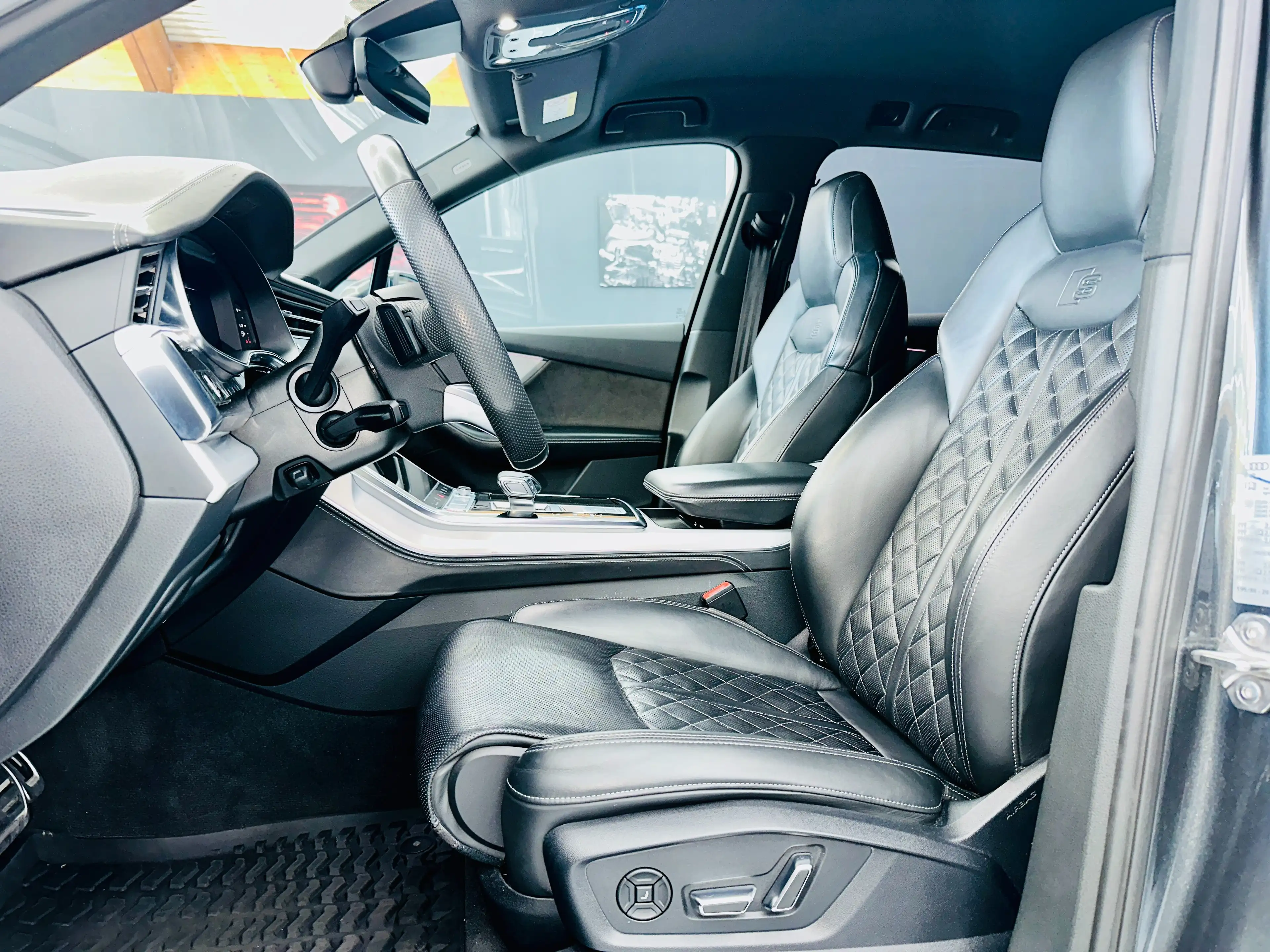 Audi SQ7 4.0 TDI quattro Matrix Scheinwerfer / AHK / — photo 8