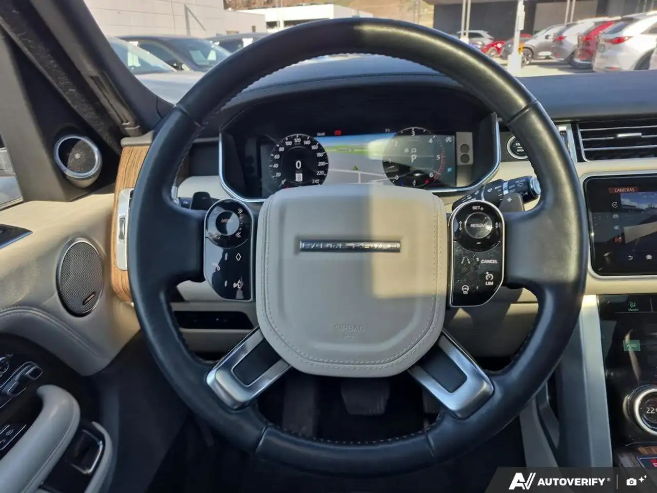 Land Rover Range Rover снимка Land Rover Range Rover