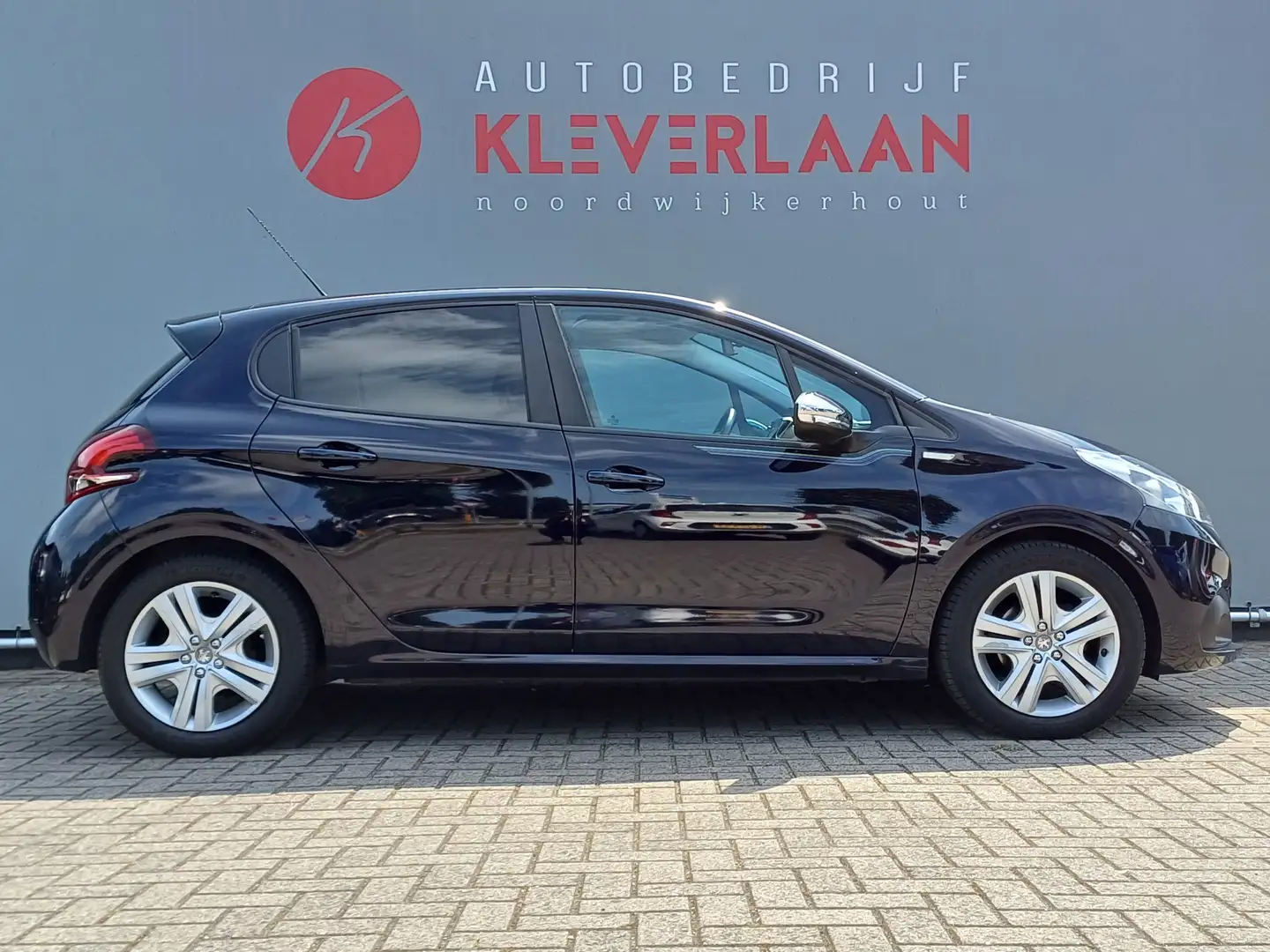 Peugeot 208 1.2 PureTech Urban Soul | NAVI | AIRCO | ACHTERSEN Blauw - 2
