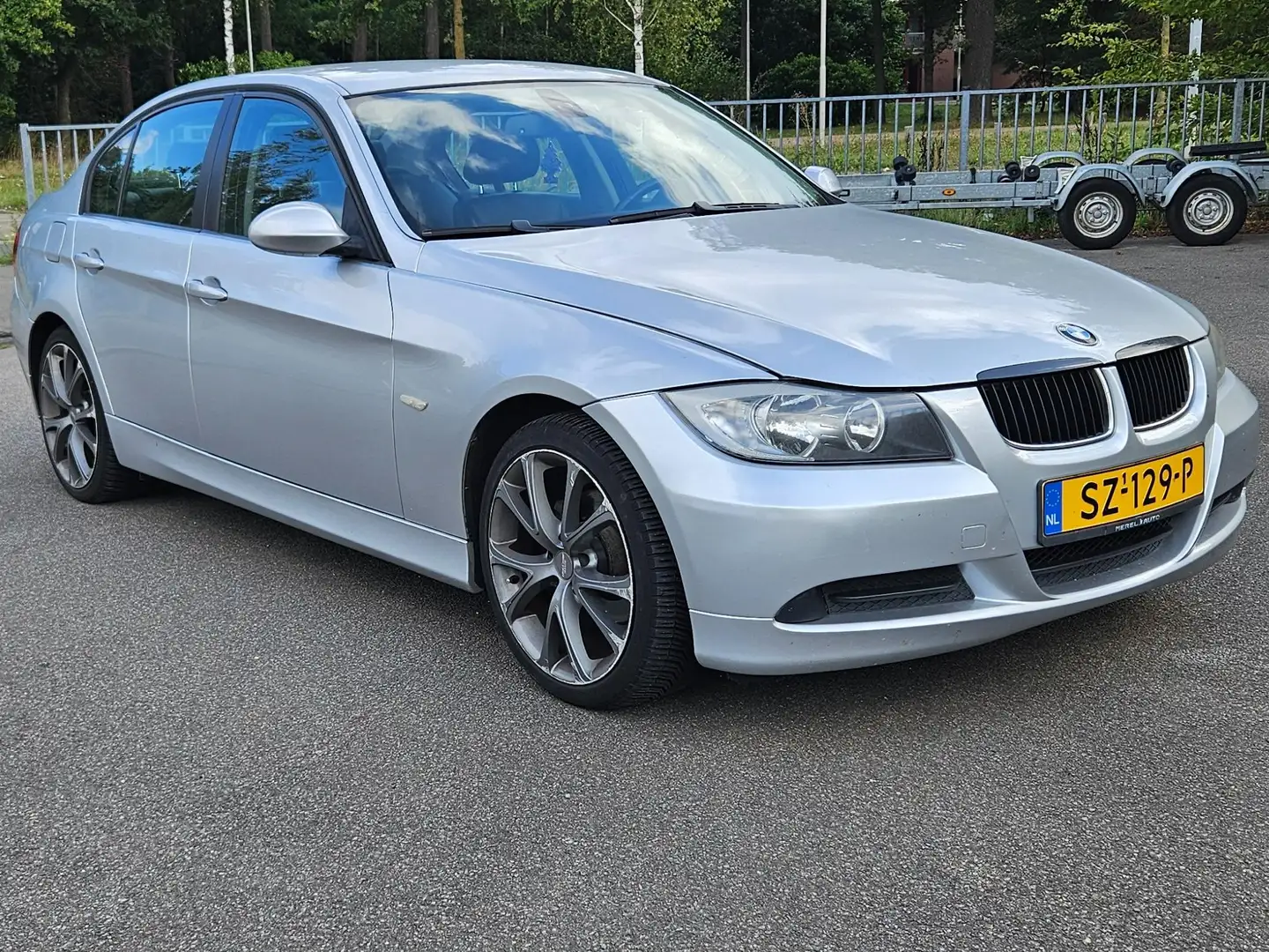 BMW 318 318i Executive Grijs - 1