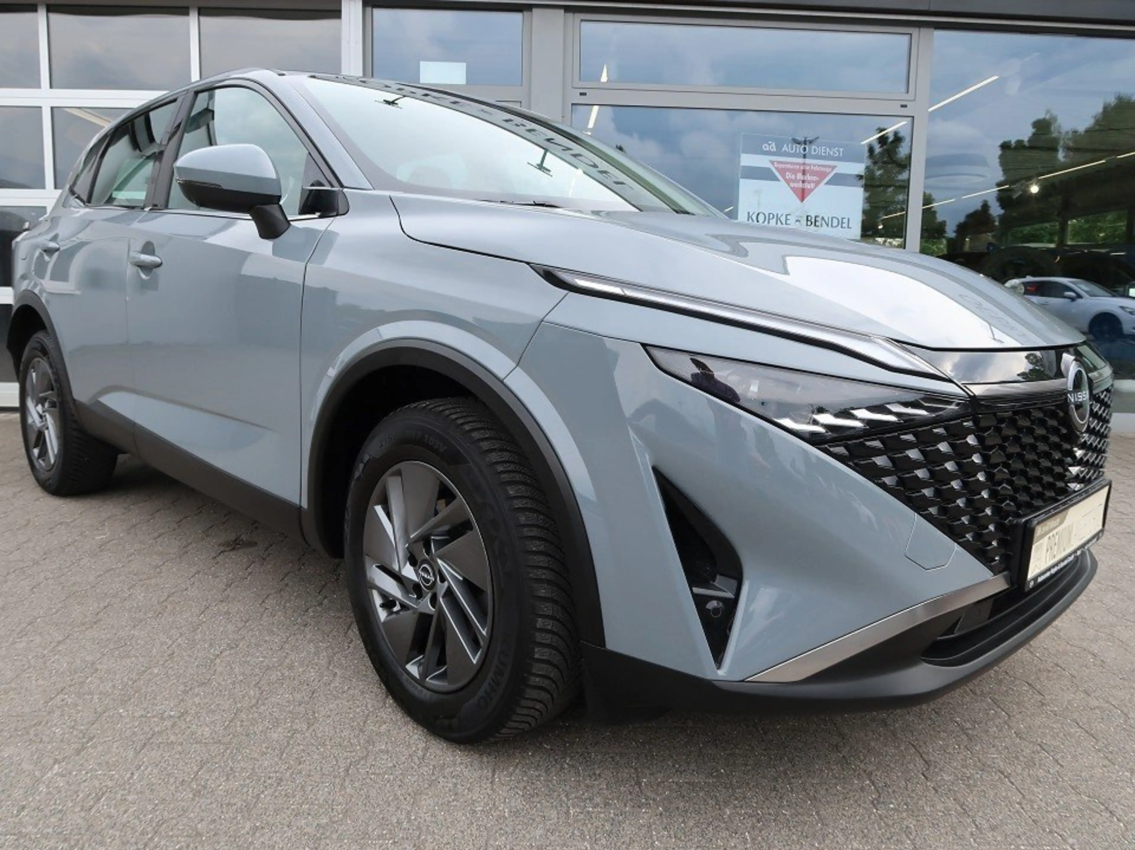 Nissan Qashqai *1.Hand*Garantie*Nissan Connect Paket* Acenta *1.H — photo 3