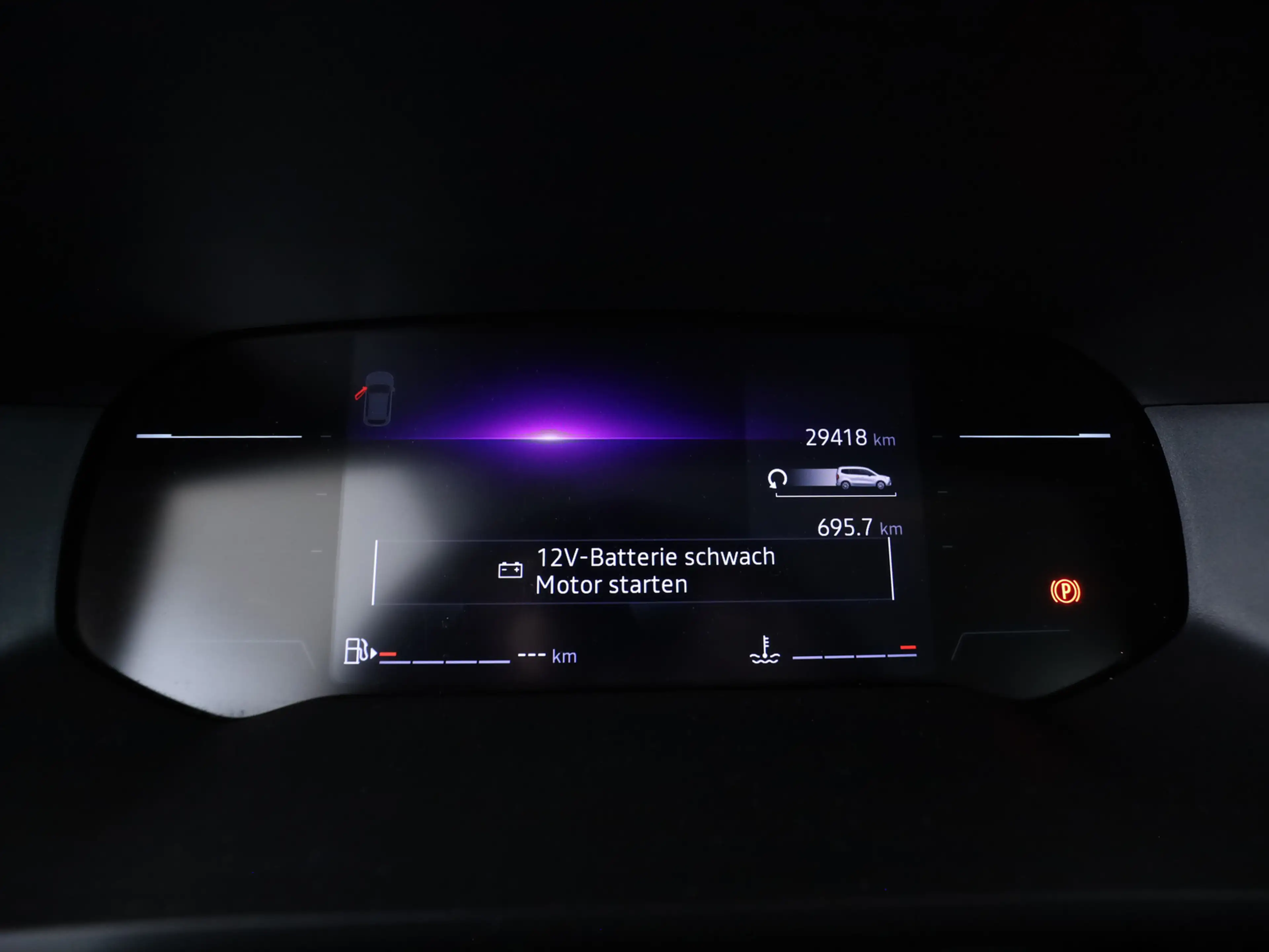 Renault Kangoo TECHNO TCe 130 EDC Apple CarPlay — photo 14