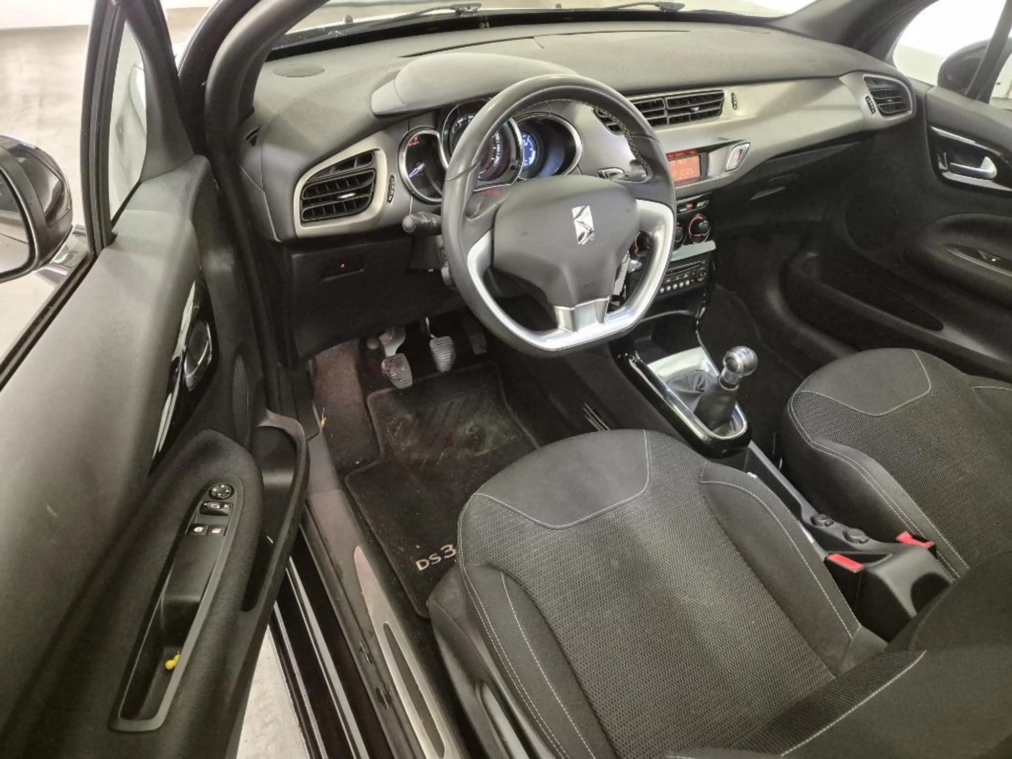 DS Automobiles DS 3 Cabrio 1.2 PureTech So Chic / Onderhoud / AUTO RIJ — photo 7