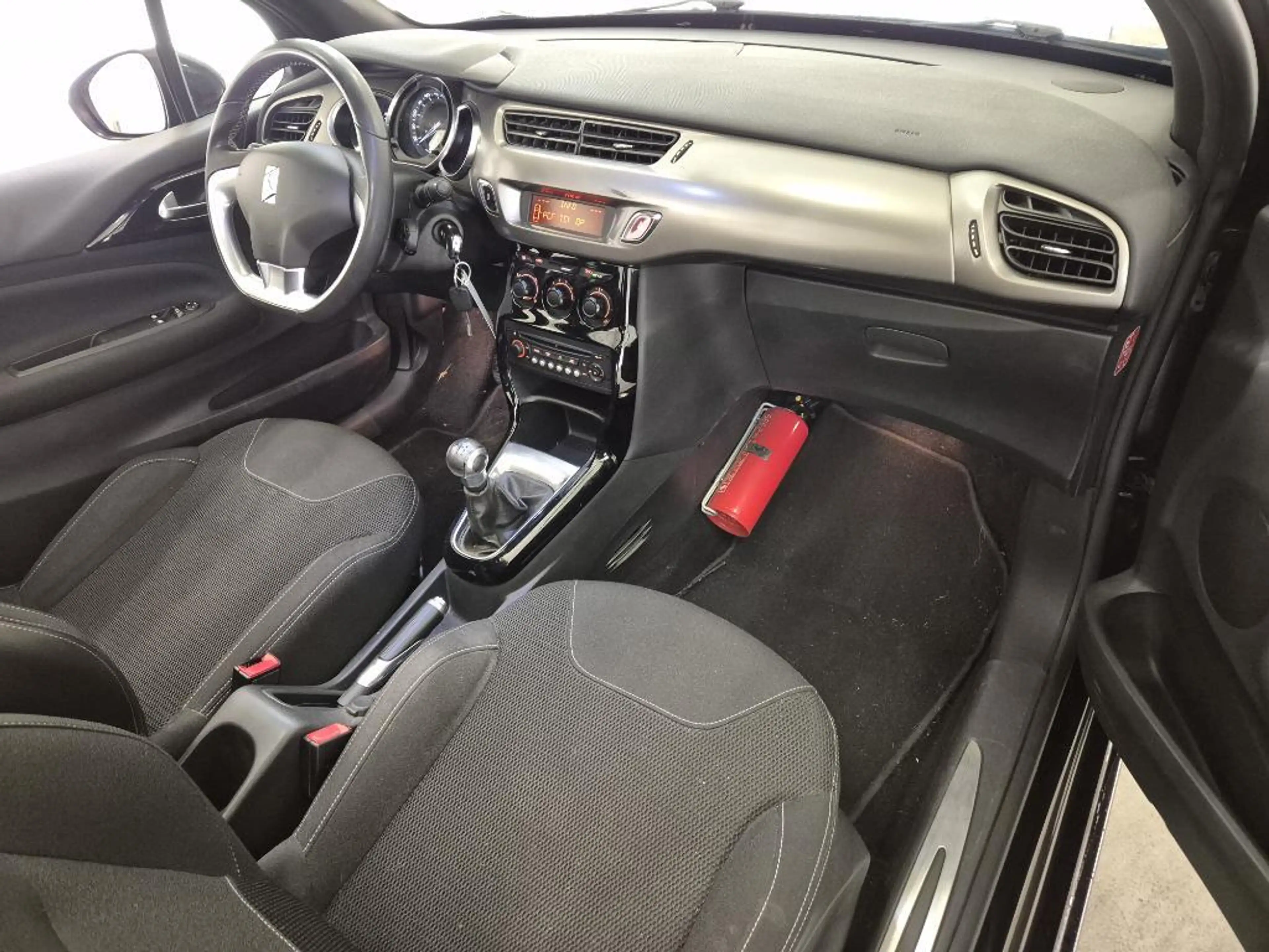 DS Automobiles DS 3 Cabrio 1.2 PureTech So Chic / Onderhoud / AUTO RIJ — photo 6