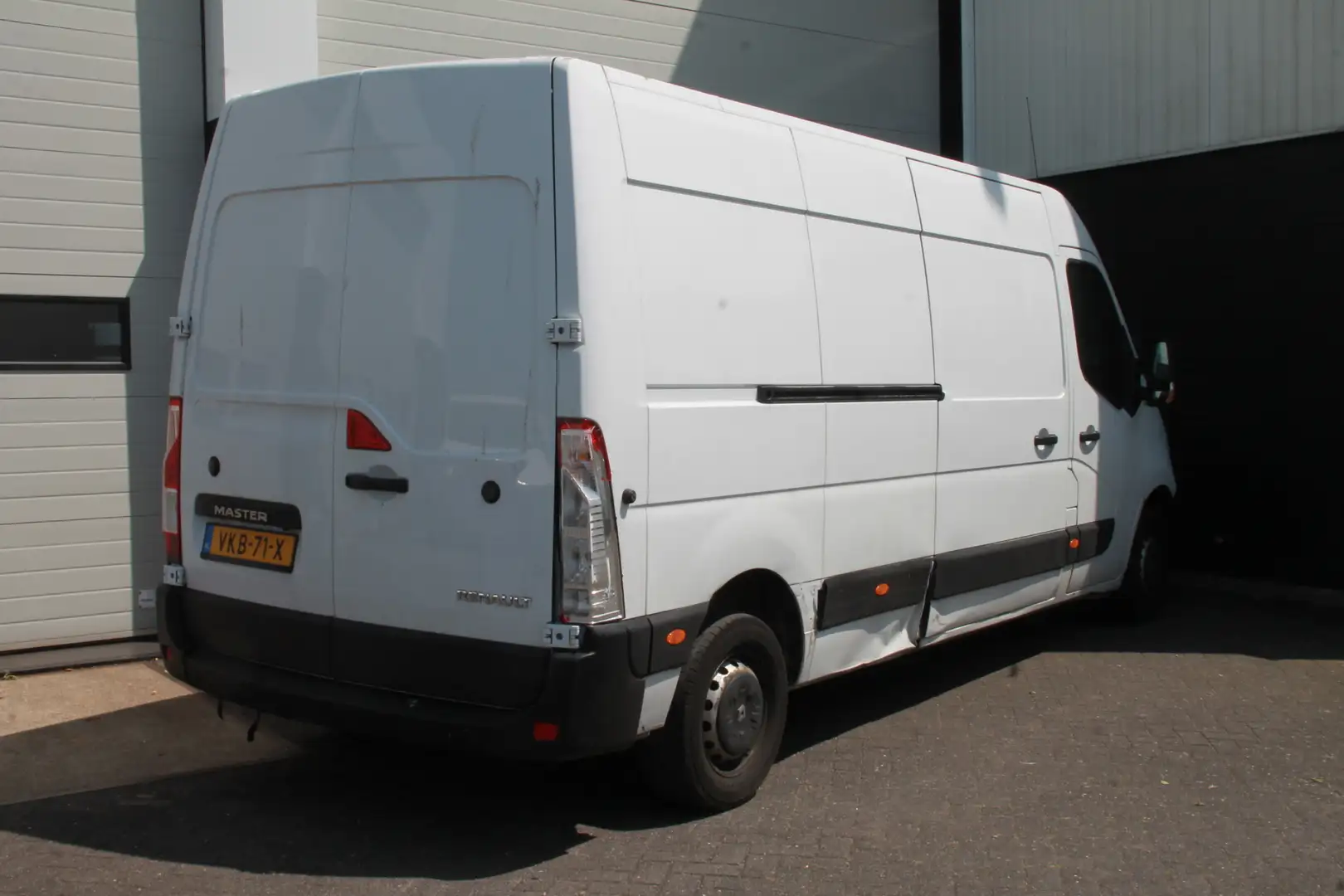 Renault Master 2.3 dCi L3H3 - Airco - Cruise - Camera - €6.900,- Wit - 2